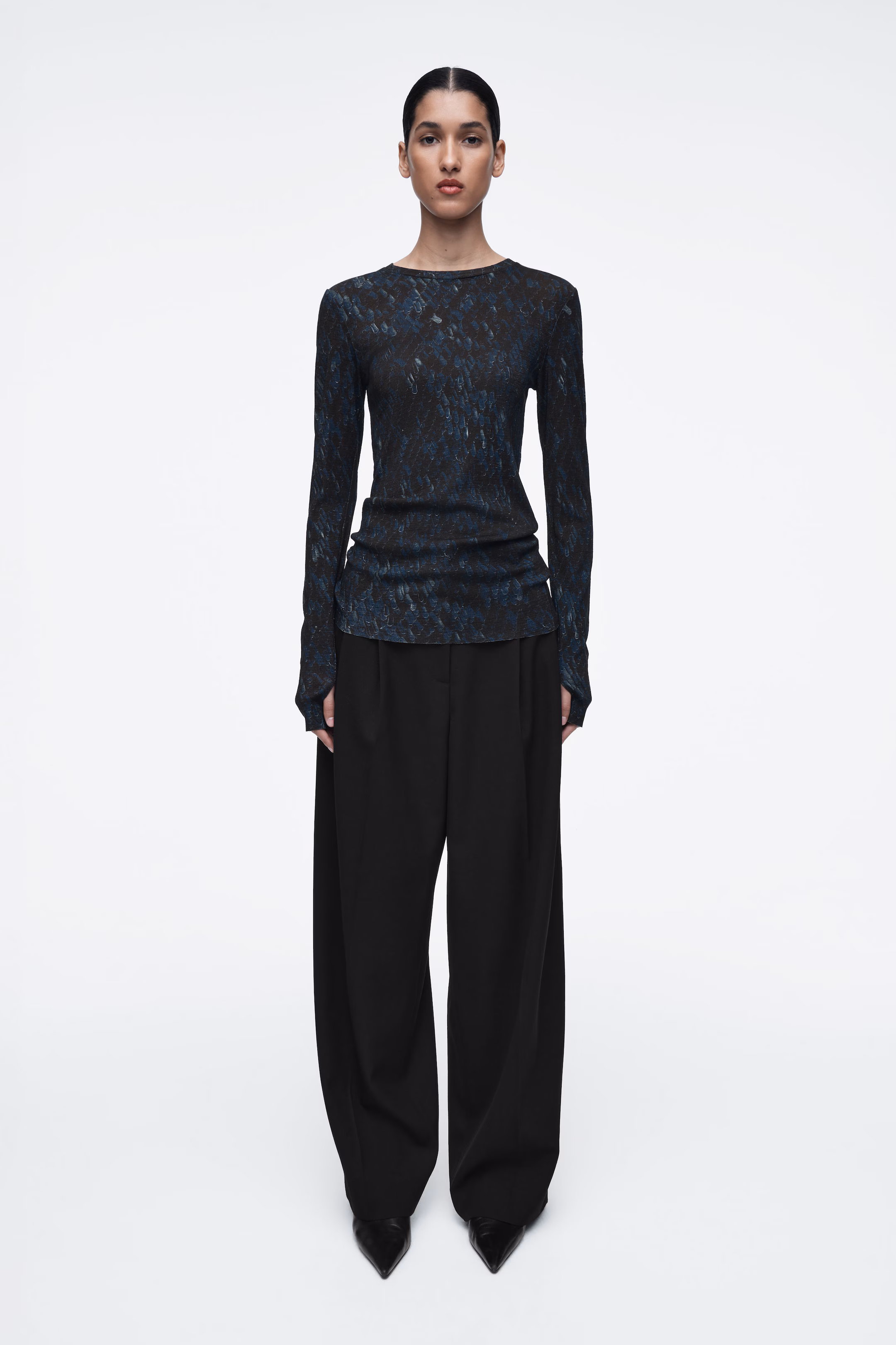 CREW-NECK MERINO WOOL TOP