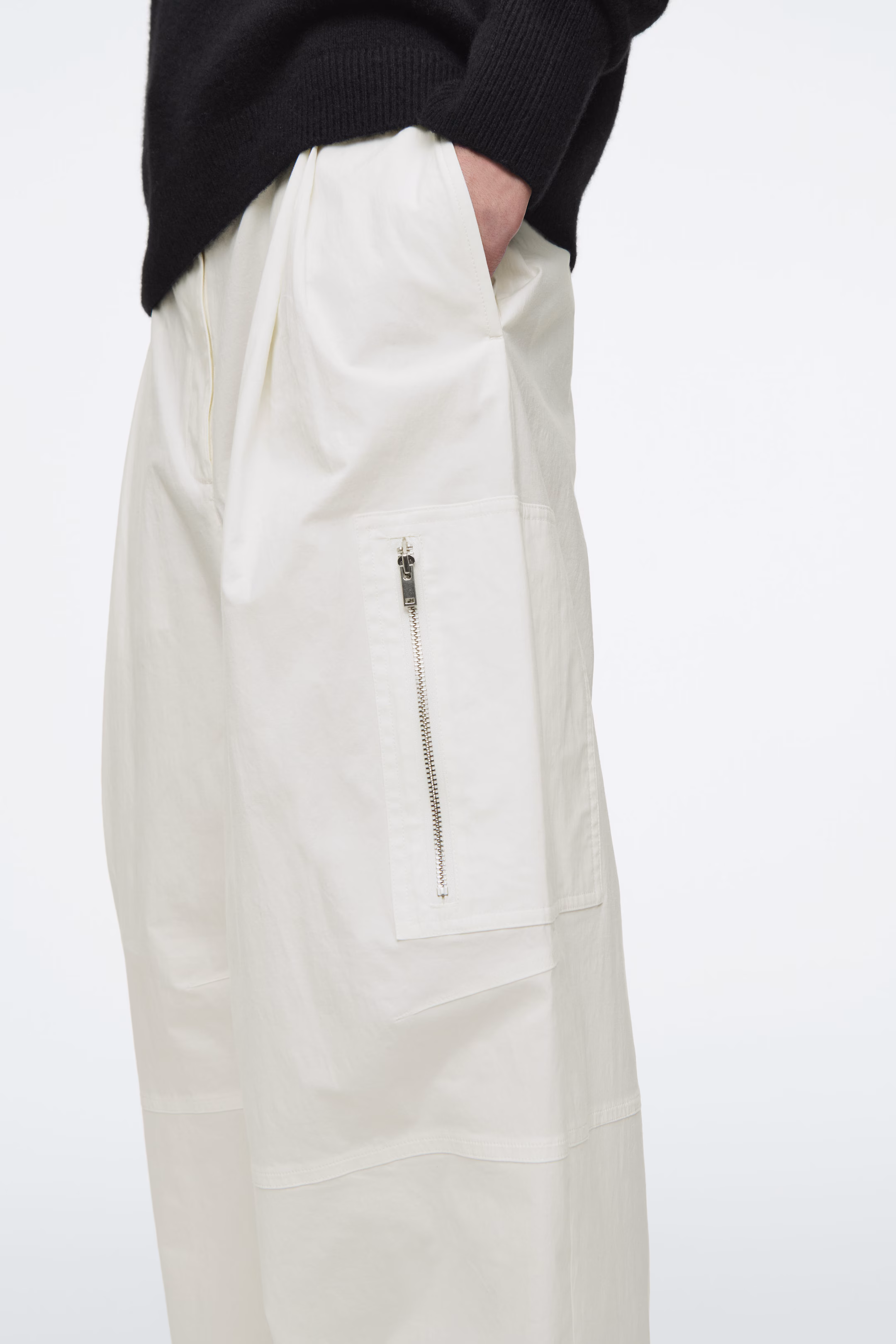 UTILITY BARREL-LEG CARGO TROUSERS