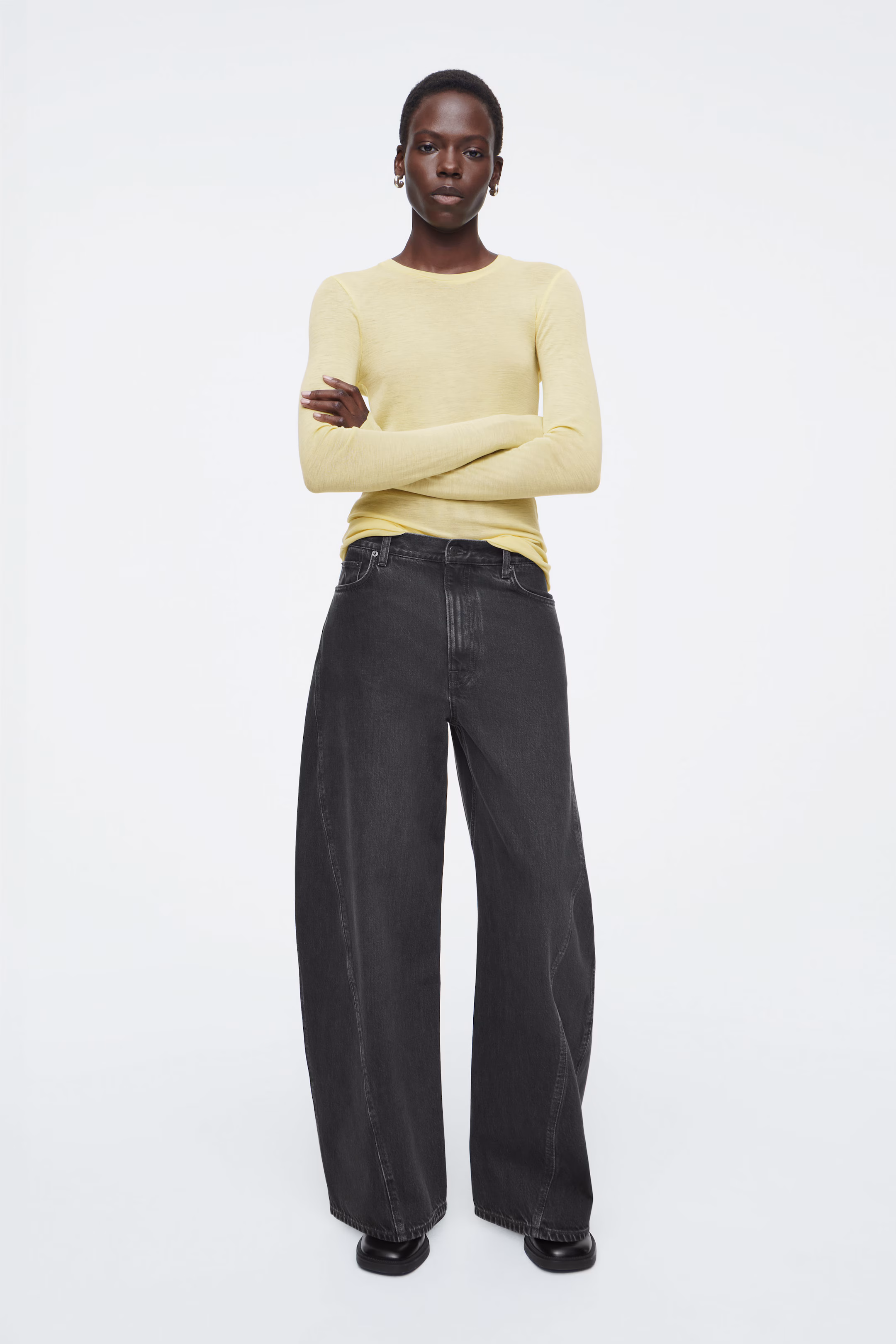 CREW-NECK MERINO WOOL TOP