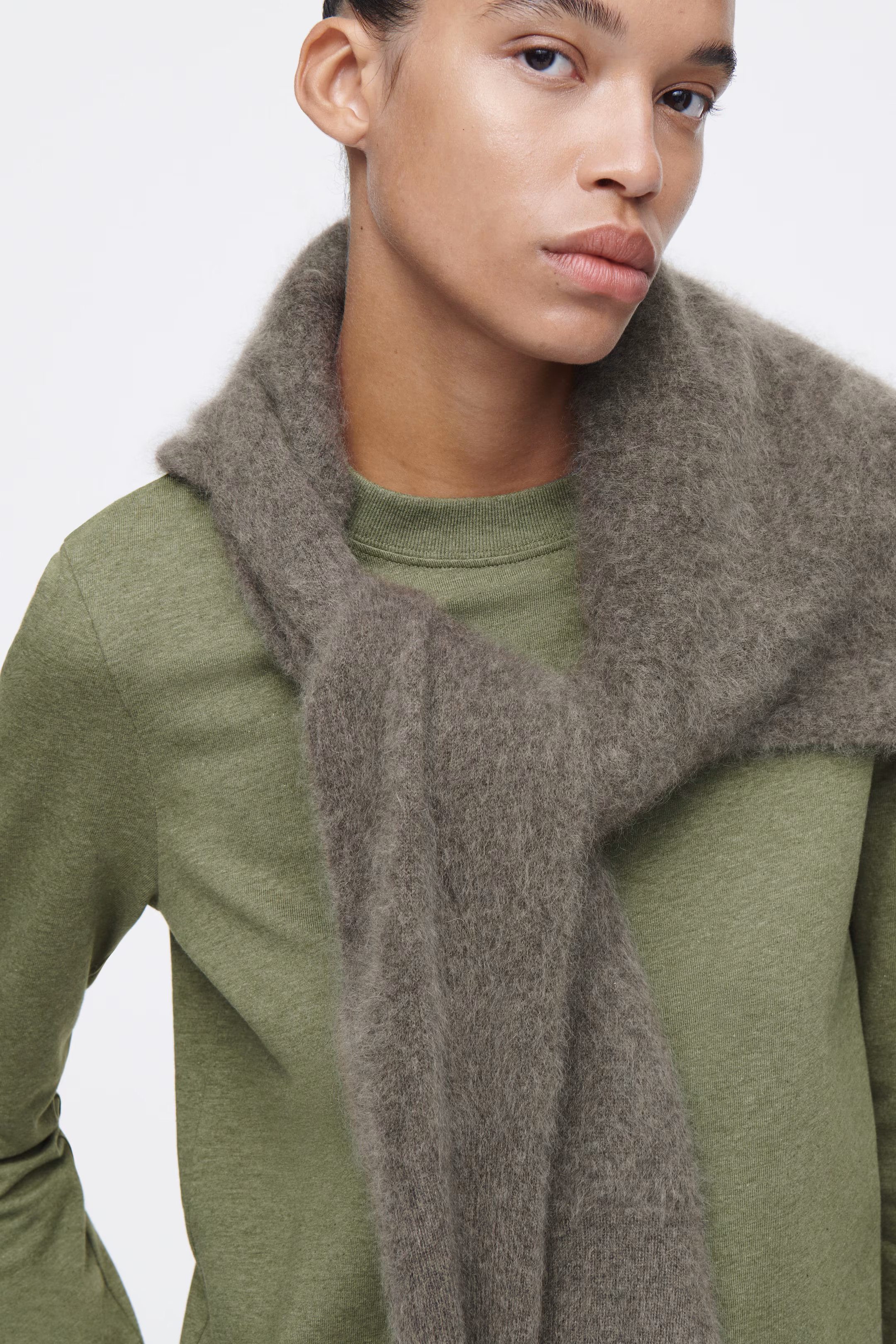 CLEAN CUT REGULAR LONG-SLEEVED T-SHIRT