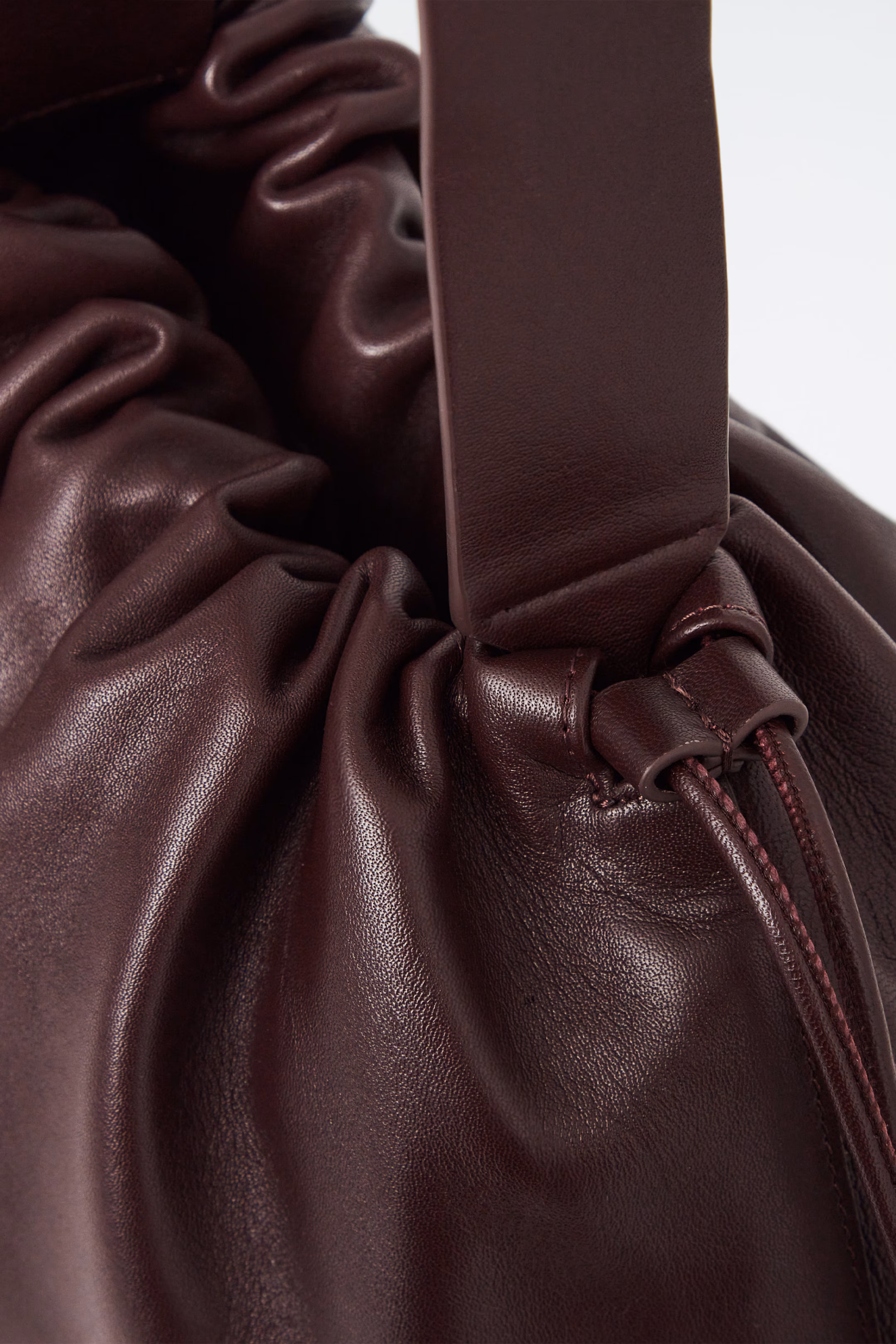 CAVATELLI CLUTCH BAG - LEATHER