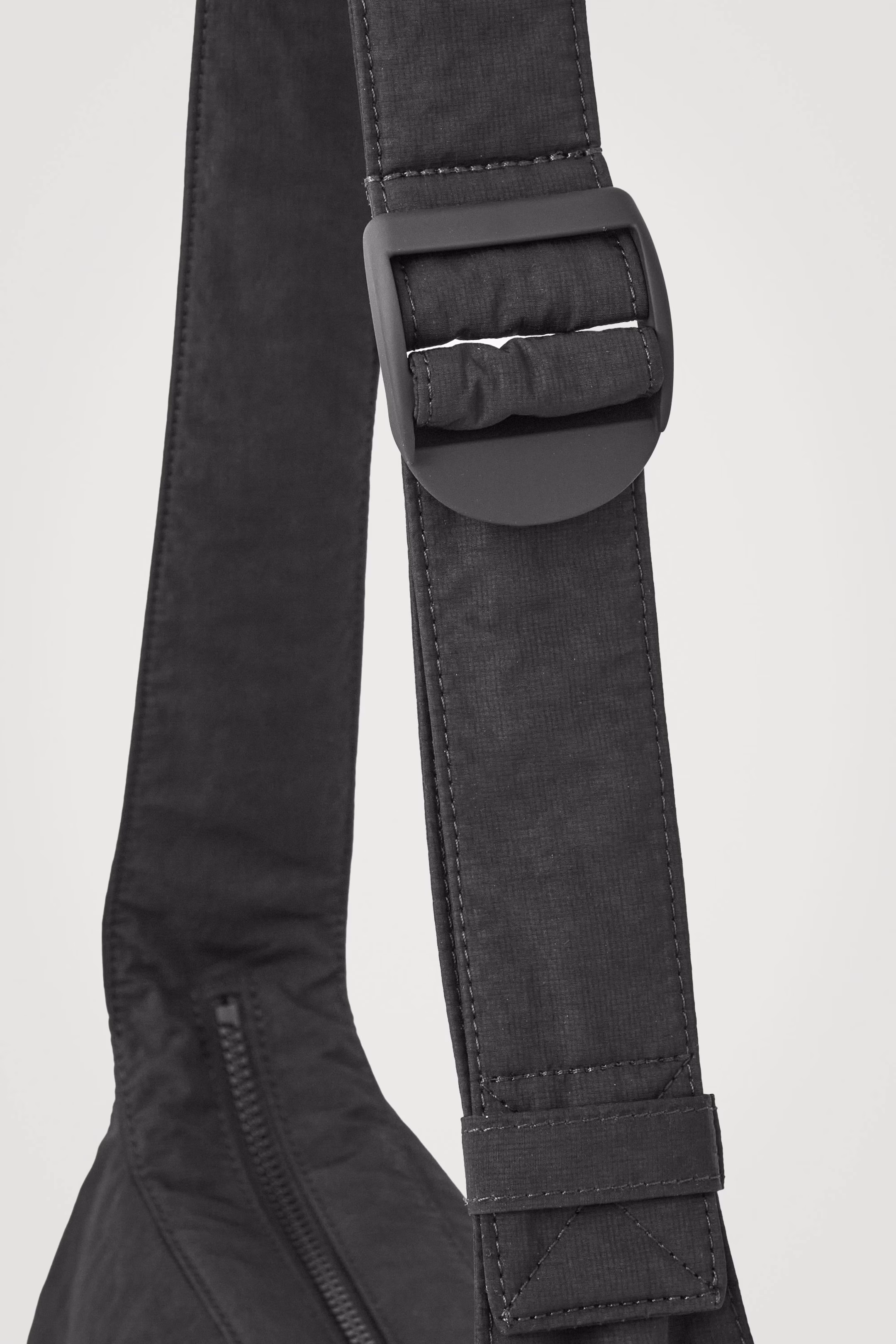 CROSSBODY SADDLE BAG - NYLON