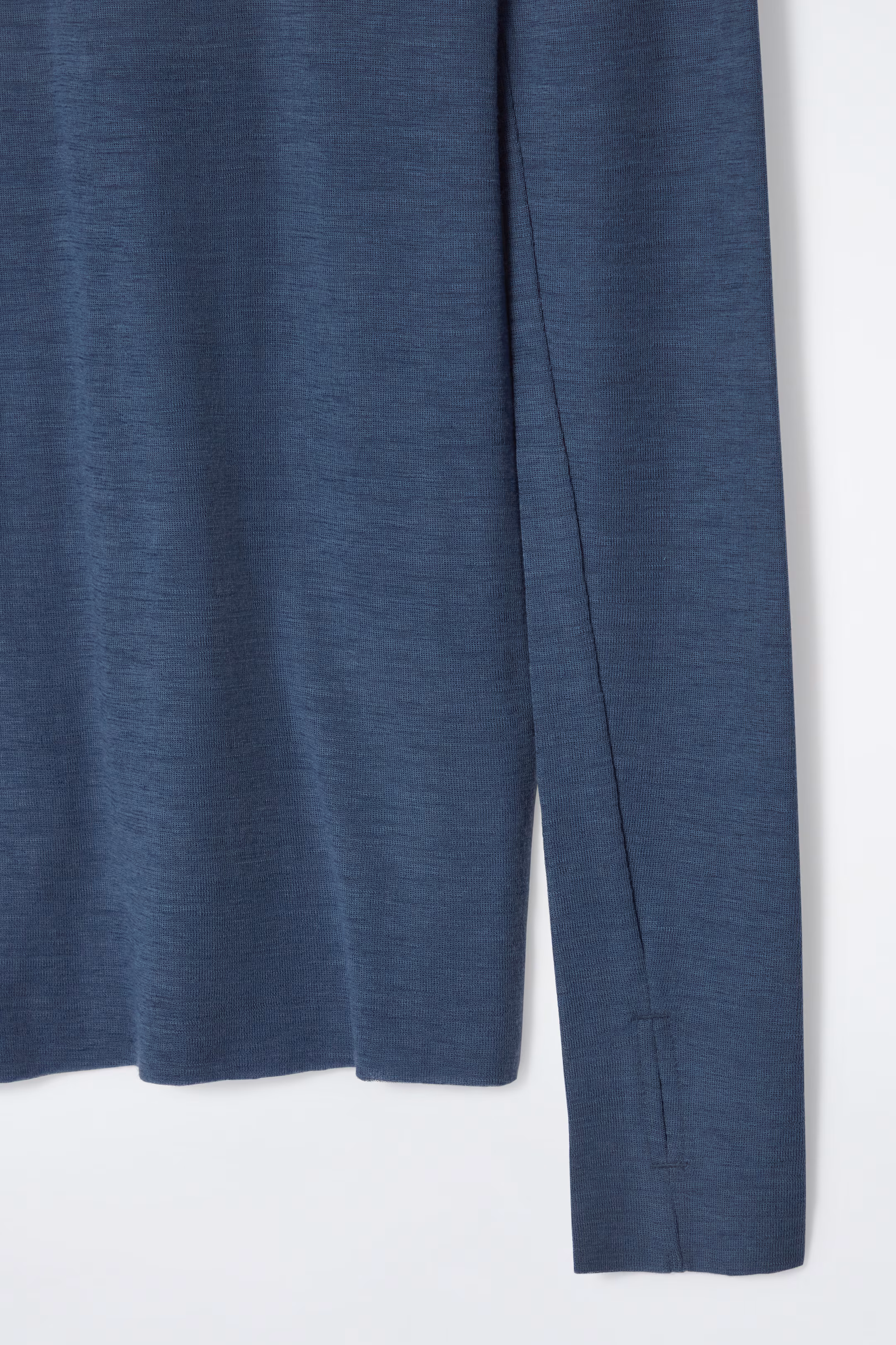 CREW-NECK MERINO WOOL TOP