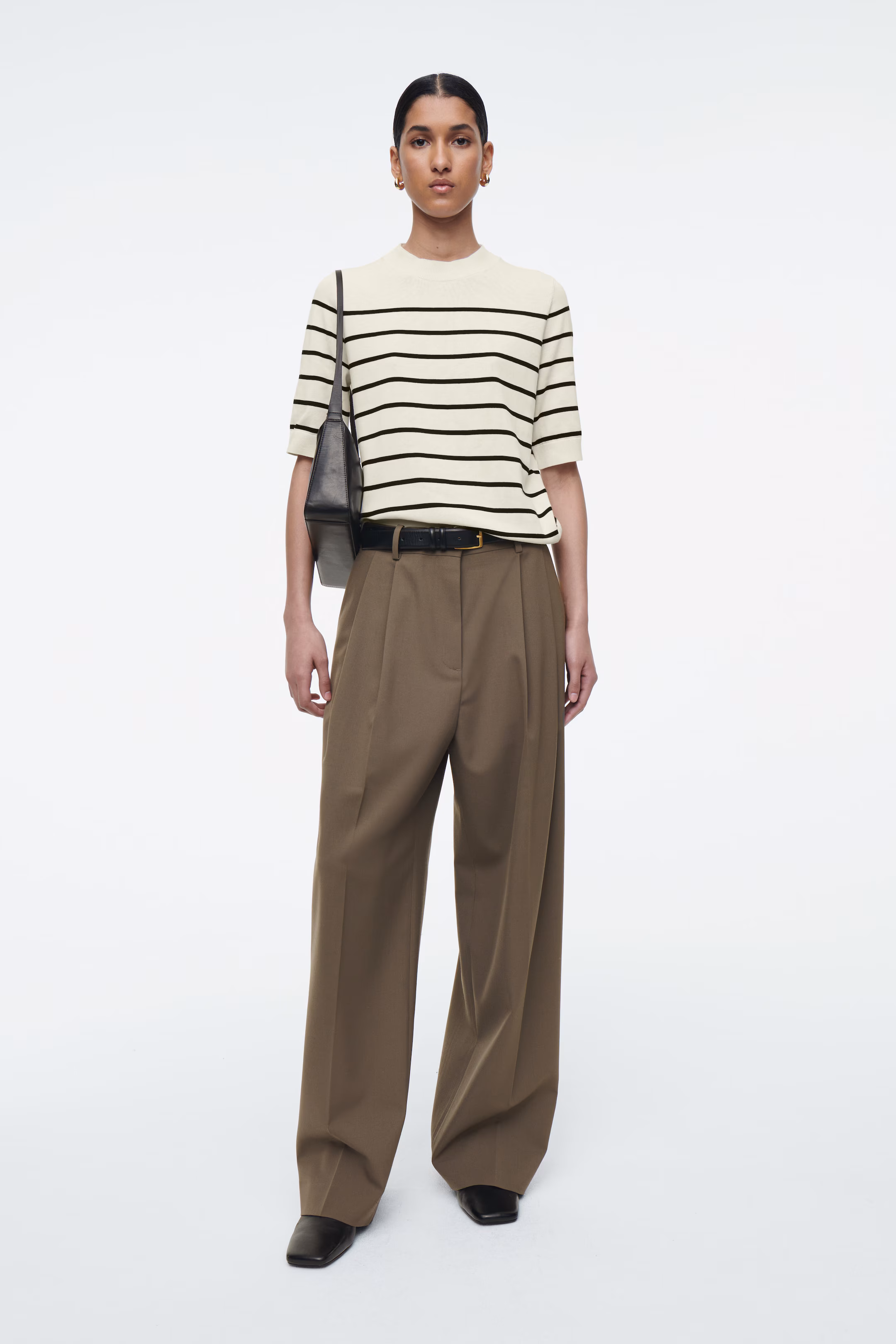 REGULAR KNITTED T-SHIRT