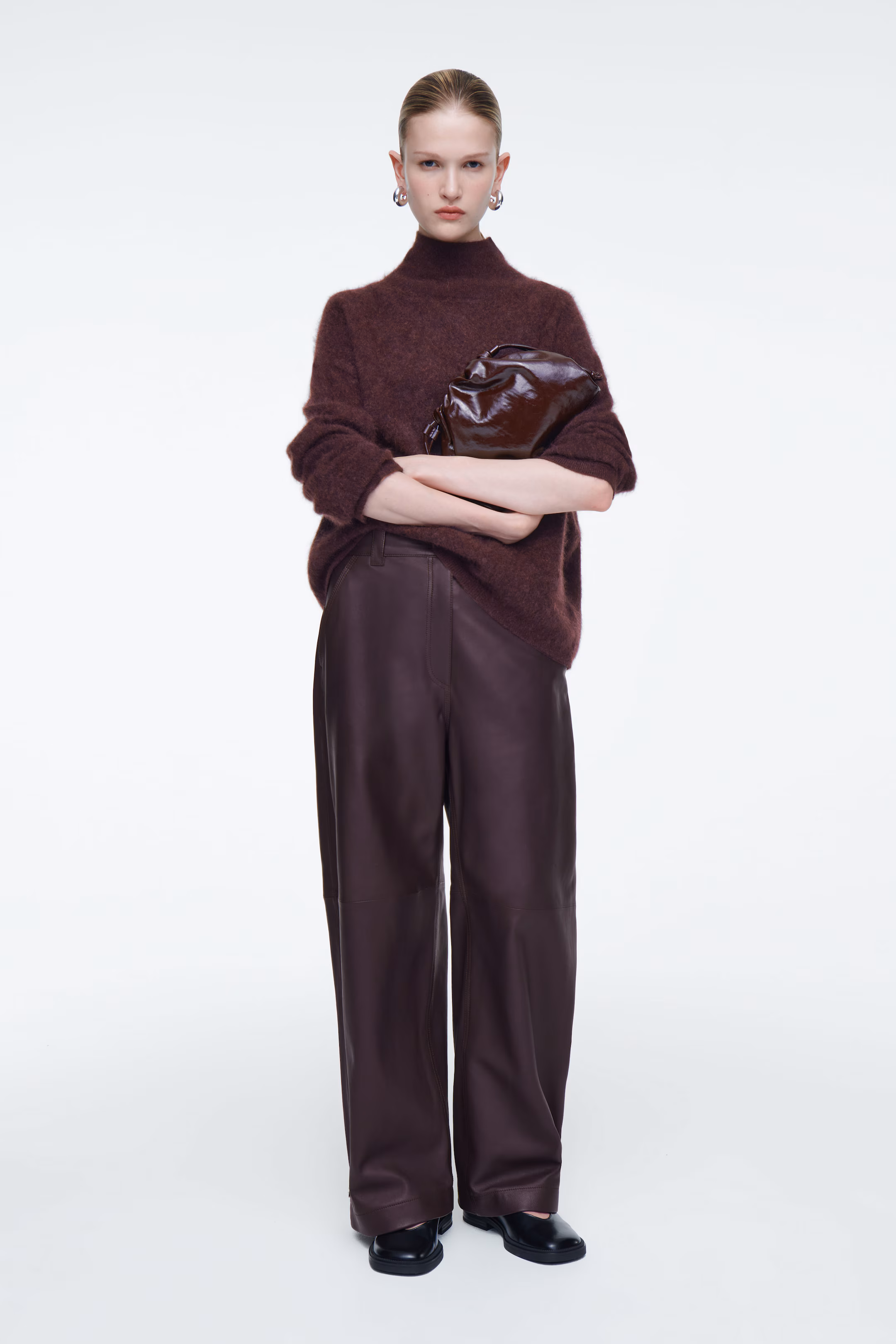 MINI CAVATELLI CLUTCH BAG - LEATHER