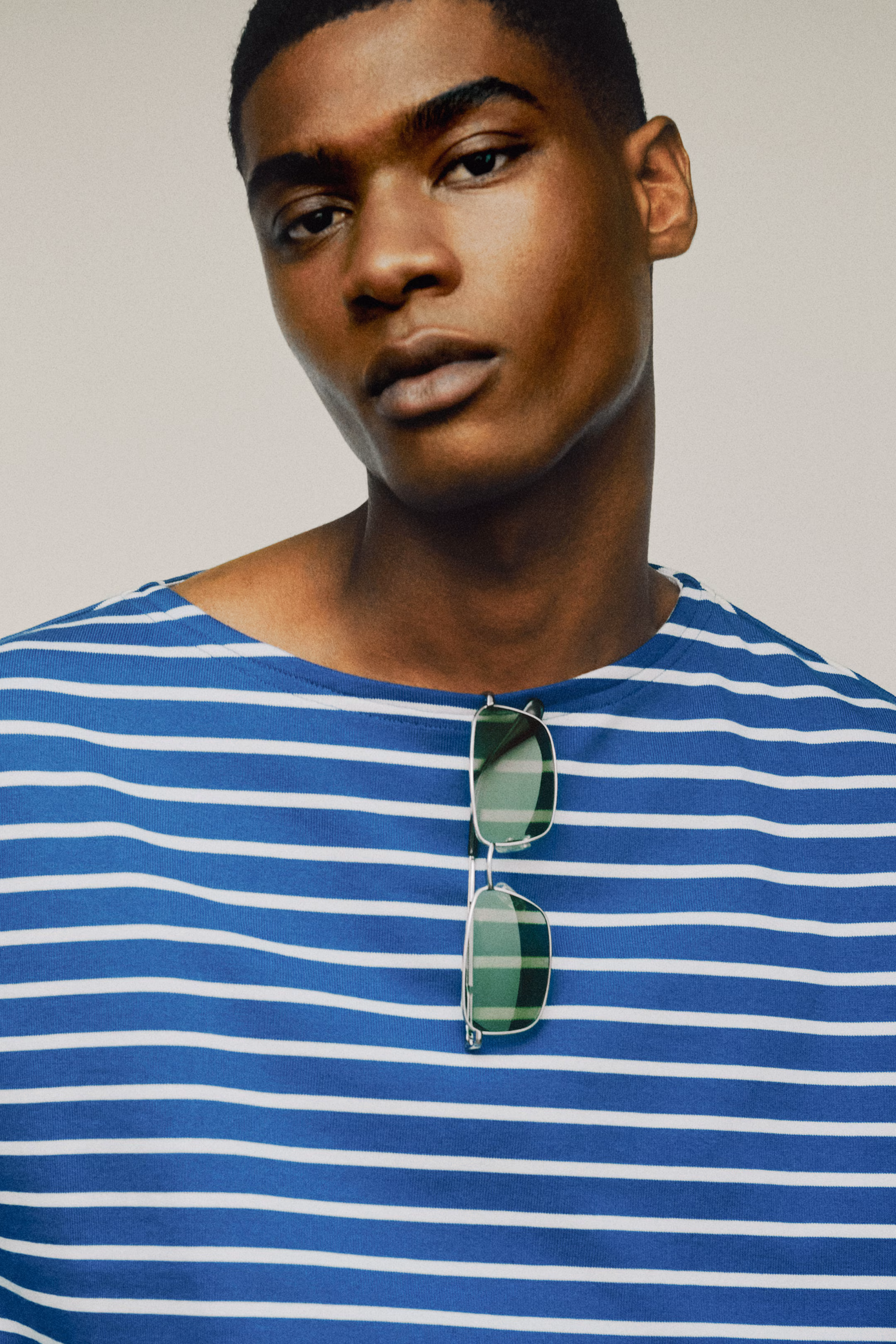 RELAXED STRIPED BOAT-NECK T-SHIRT