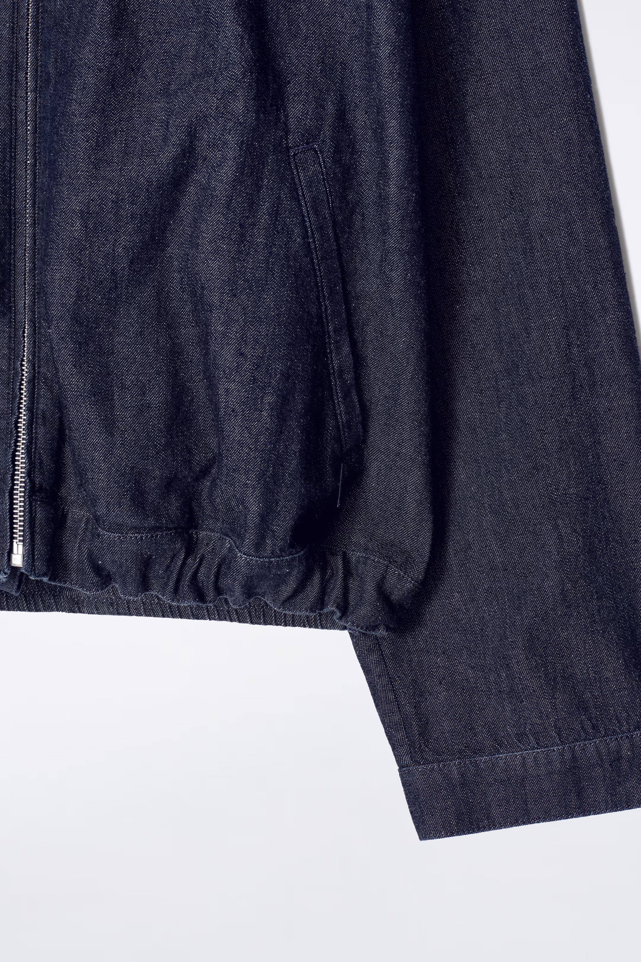 OVERSIZED DENIM BOMBER JACKET