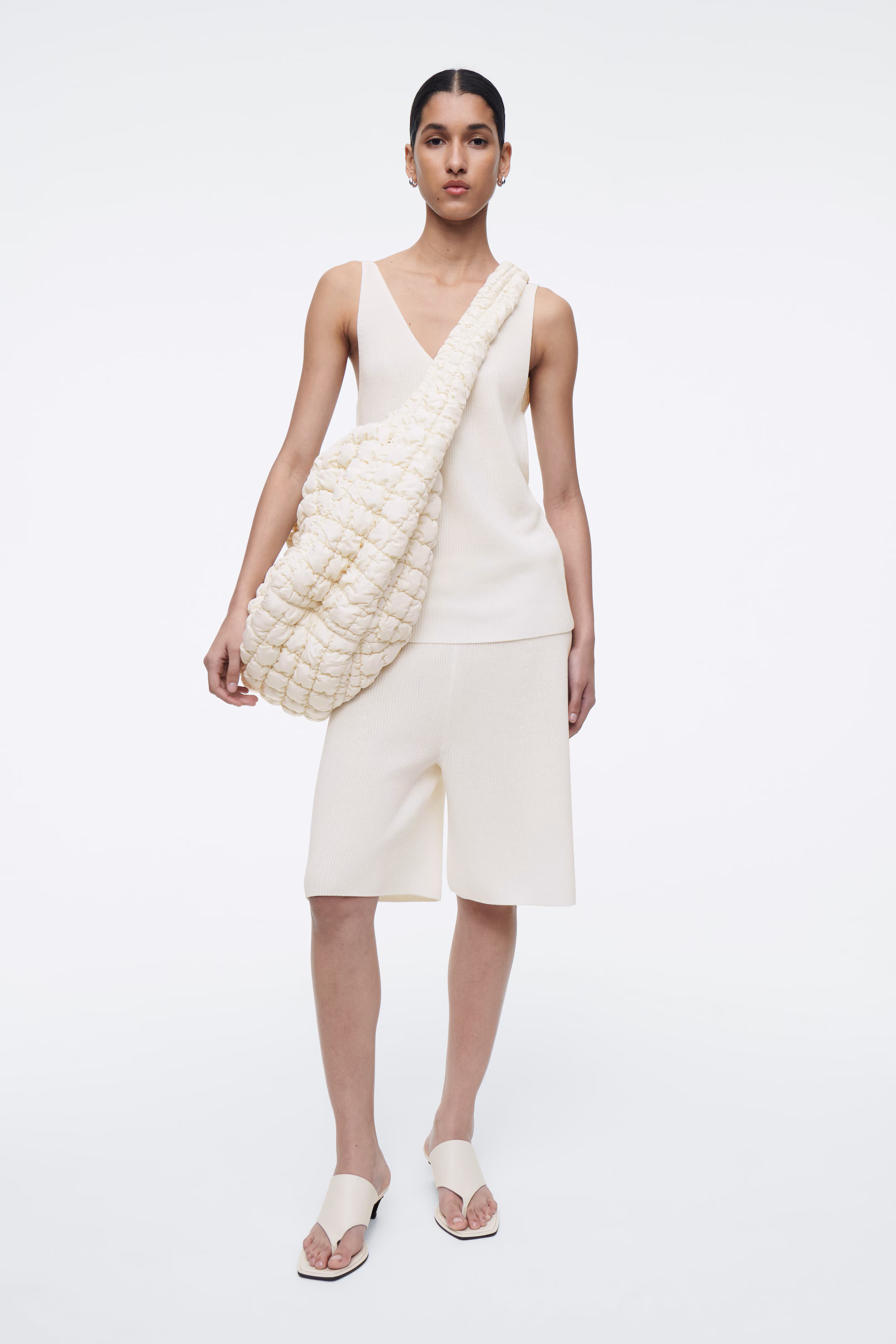 OVERSIZED QUILTED CROSSBODY BAG