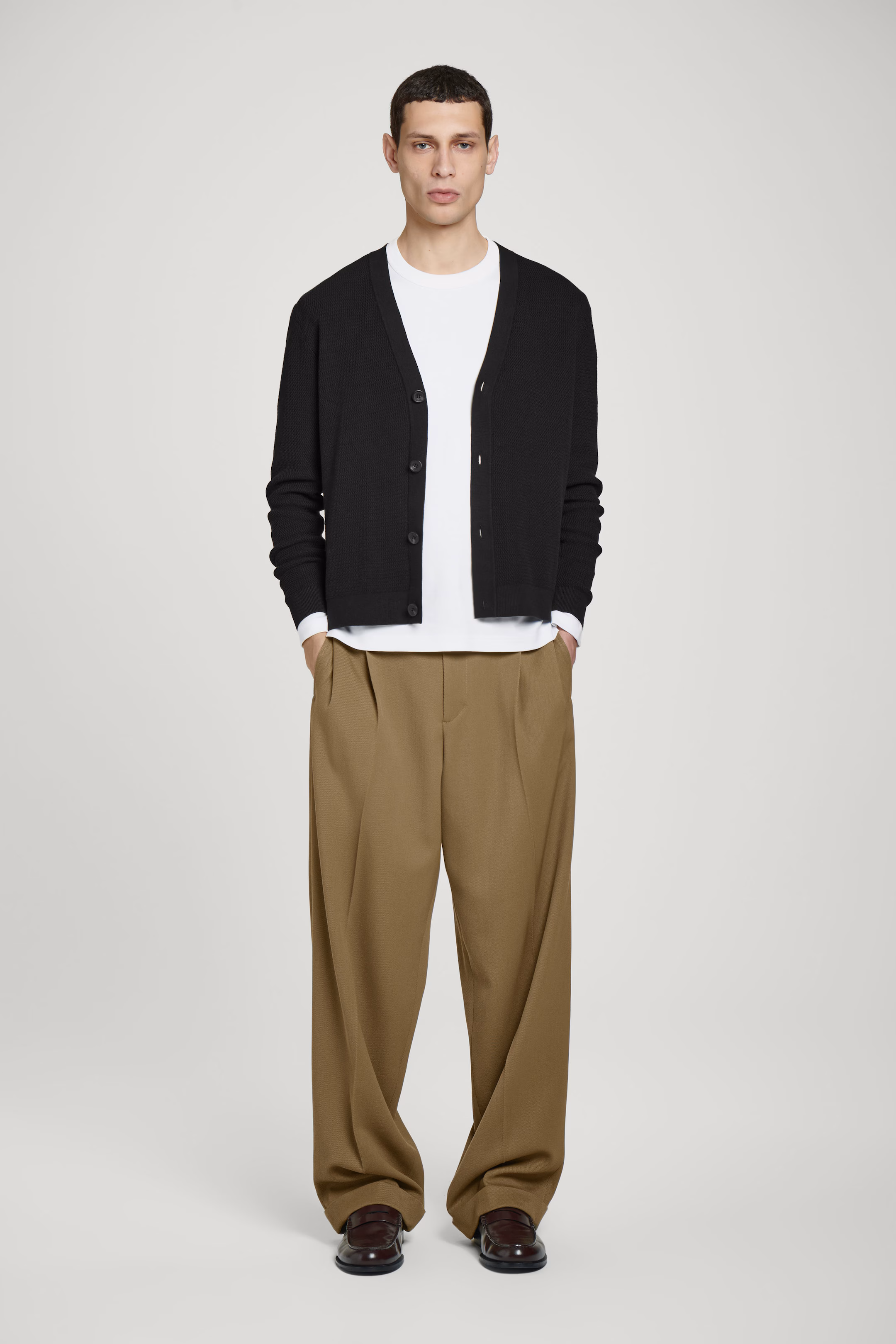 TEXTURED KNITTED COTTON V-NECK CARDIGAN