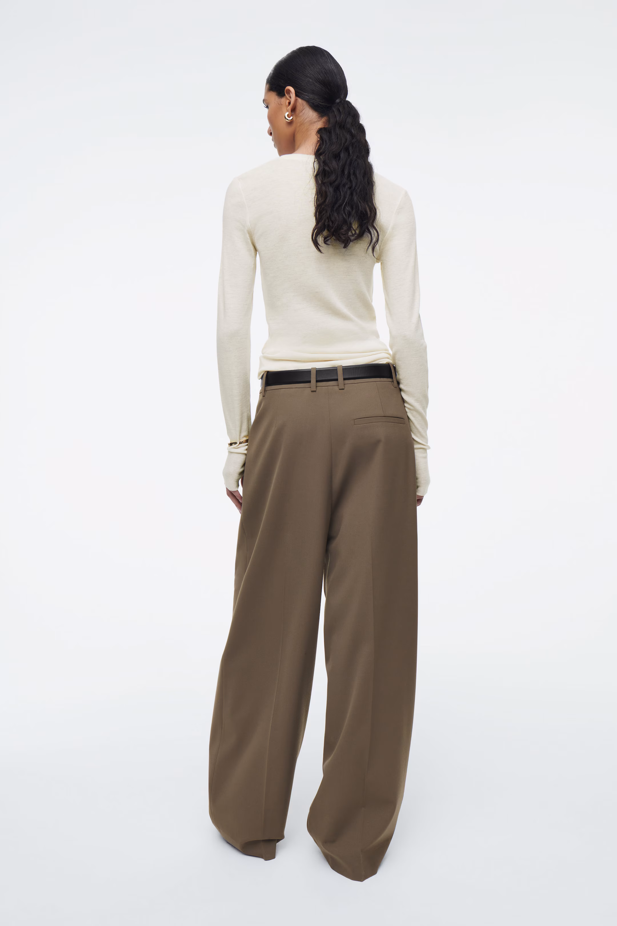 CREW-NECK MERINO WOOL TOP