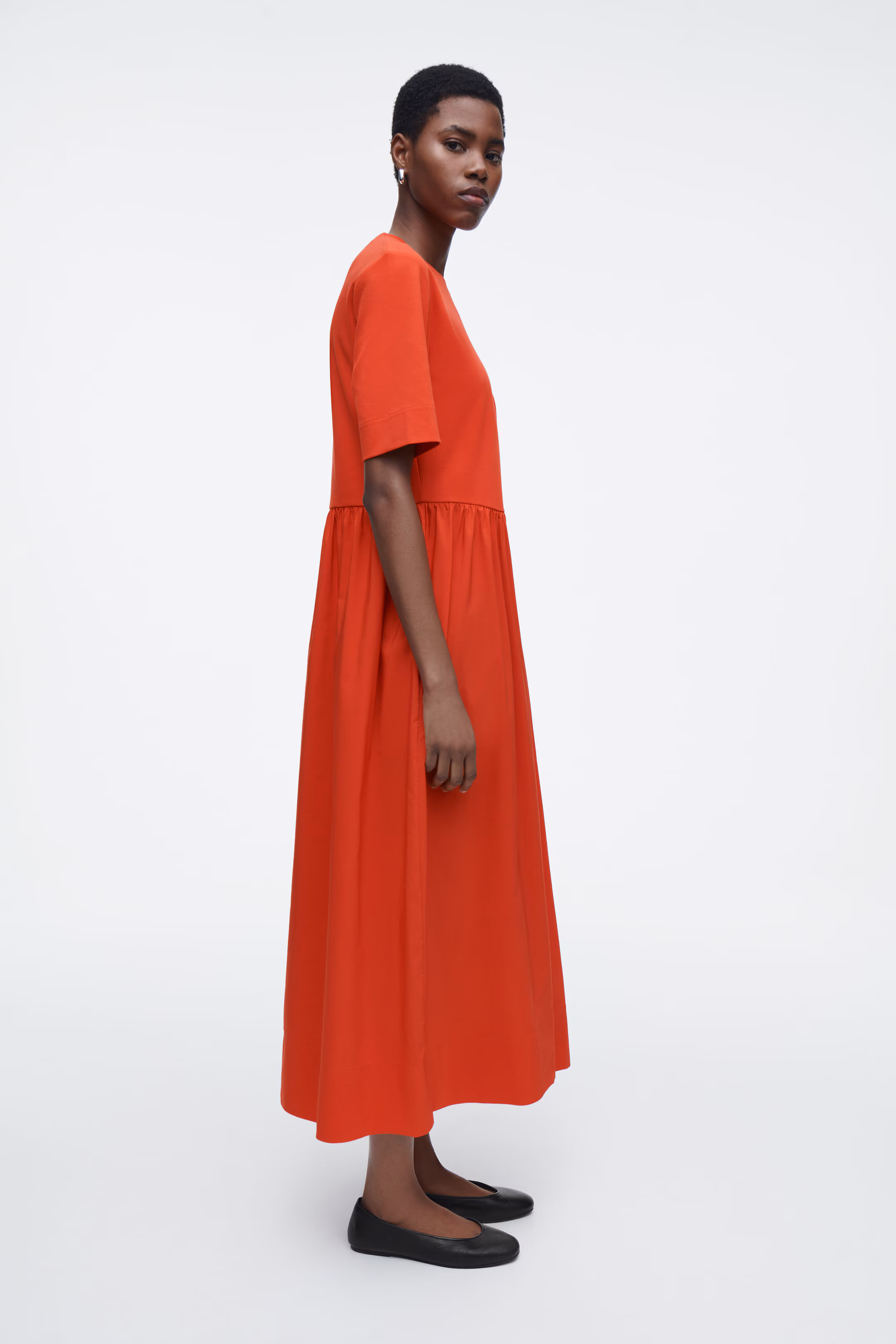 CONTRAST-PANEL MIDI DRESS