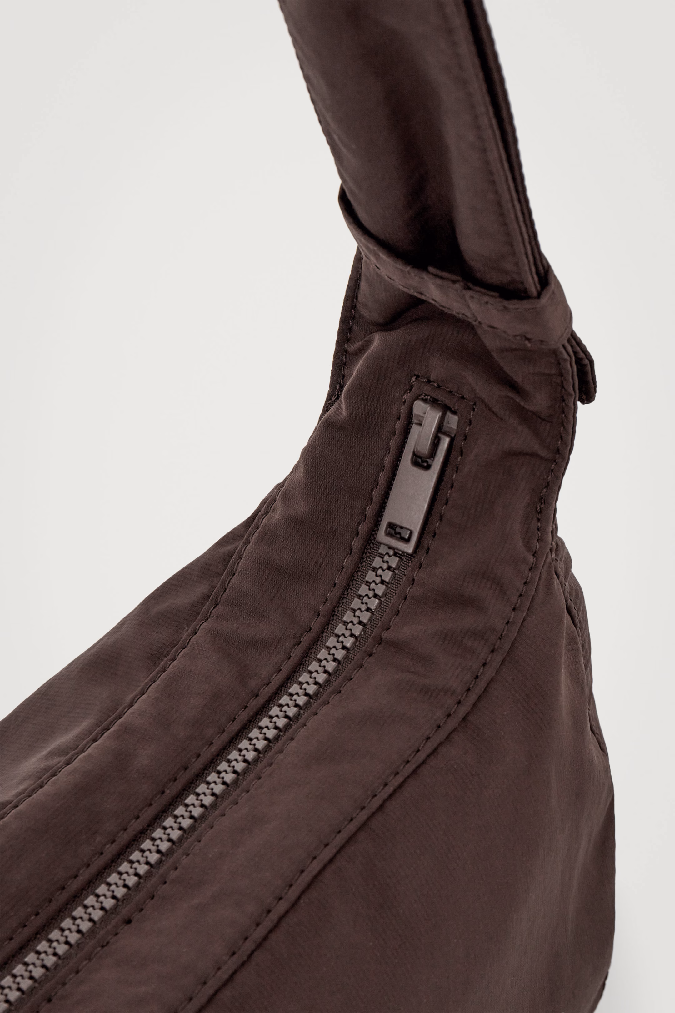 CROSSBODY SADDLE BAG - NYLON