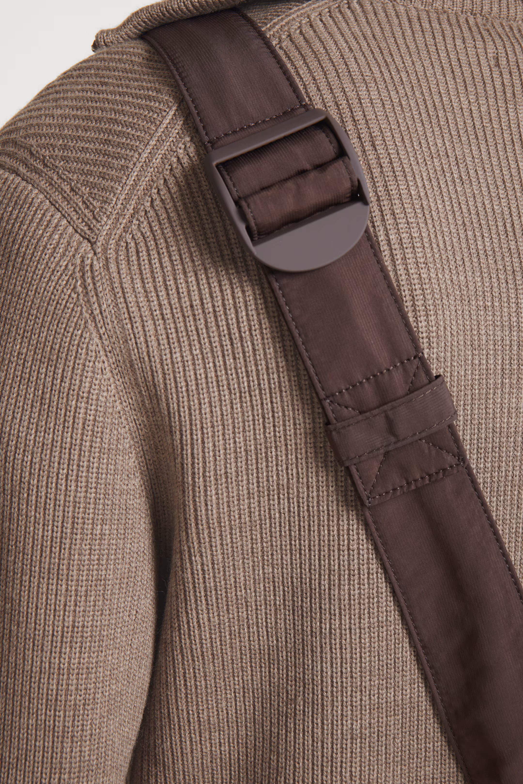 CROSSBODY SADDLE BAG - NYLON