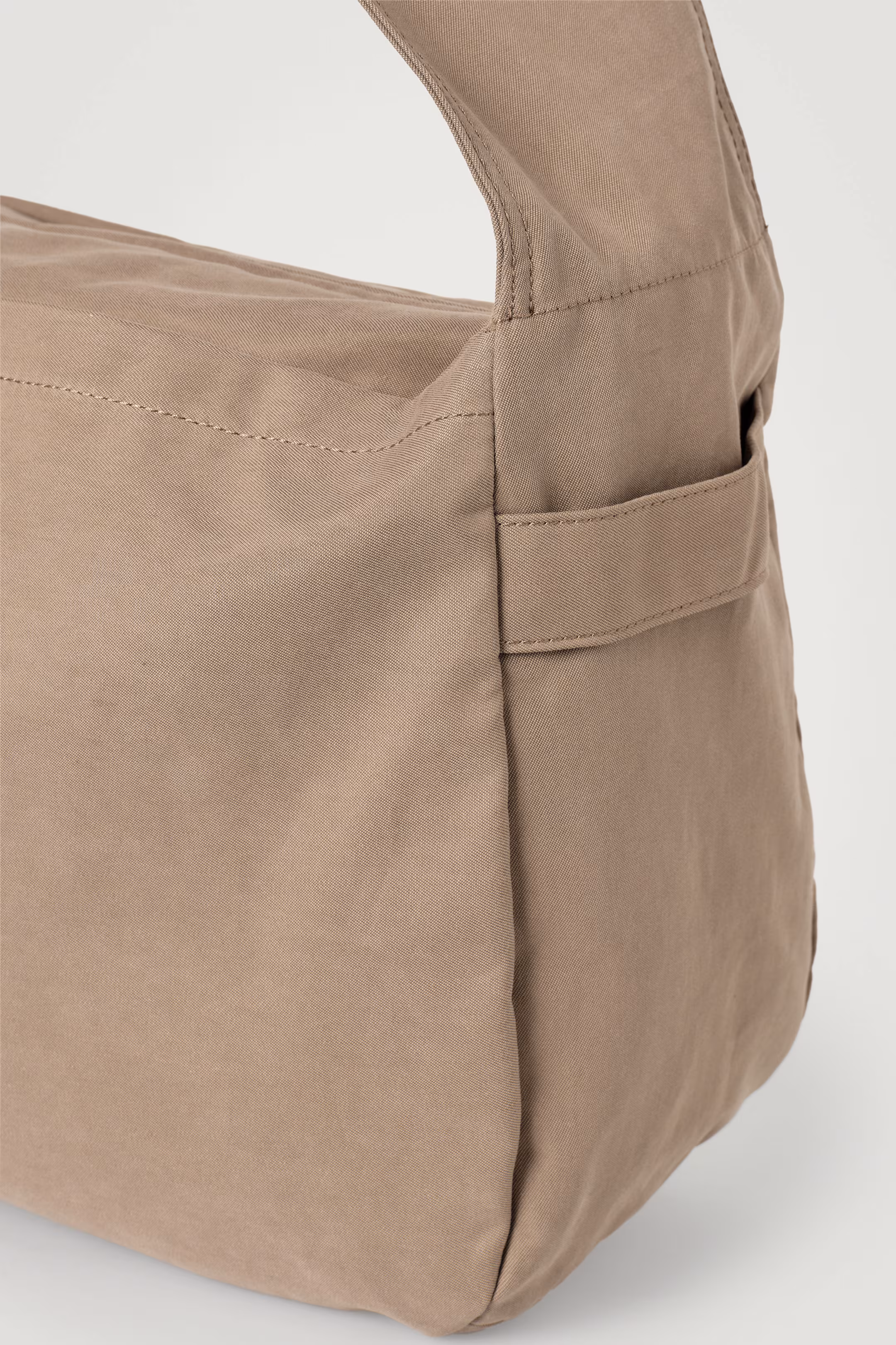 SLOUCHY WATER-REPELLENT CROSSBODY BAG - NYLON