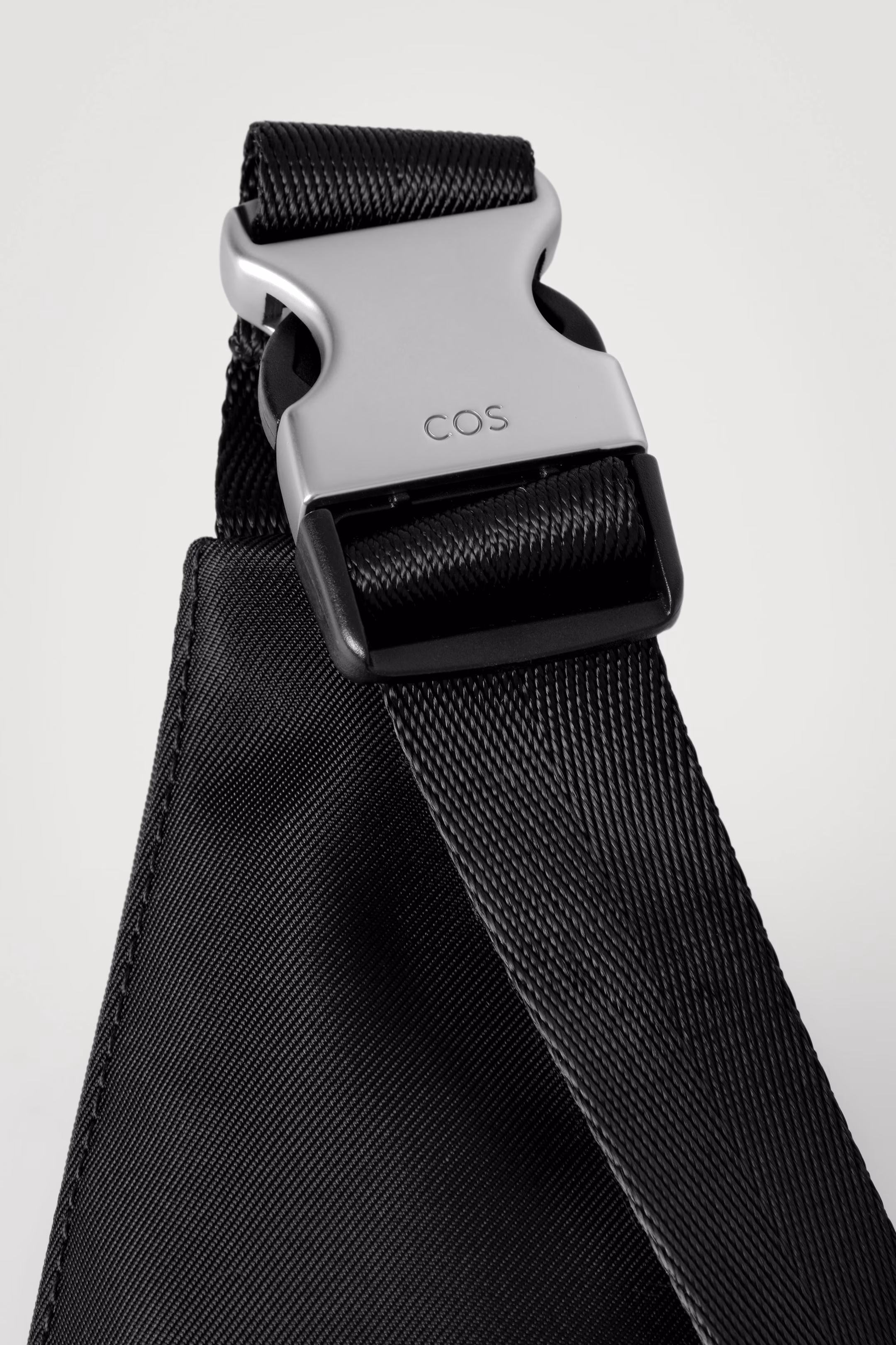 SLOUCHY CROSSBODY BAG - NYLON