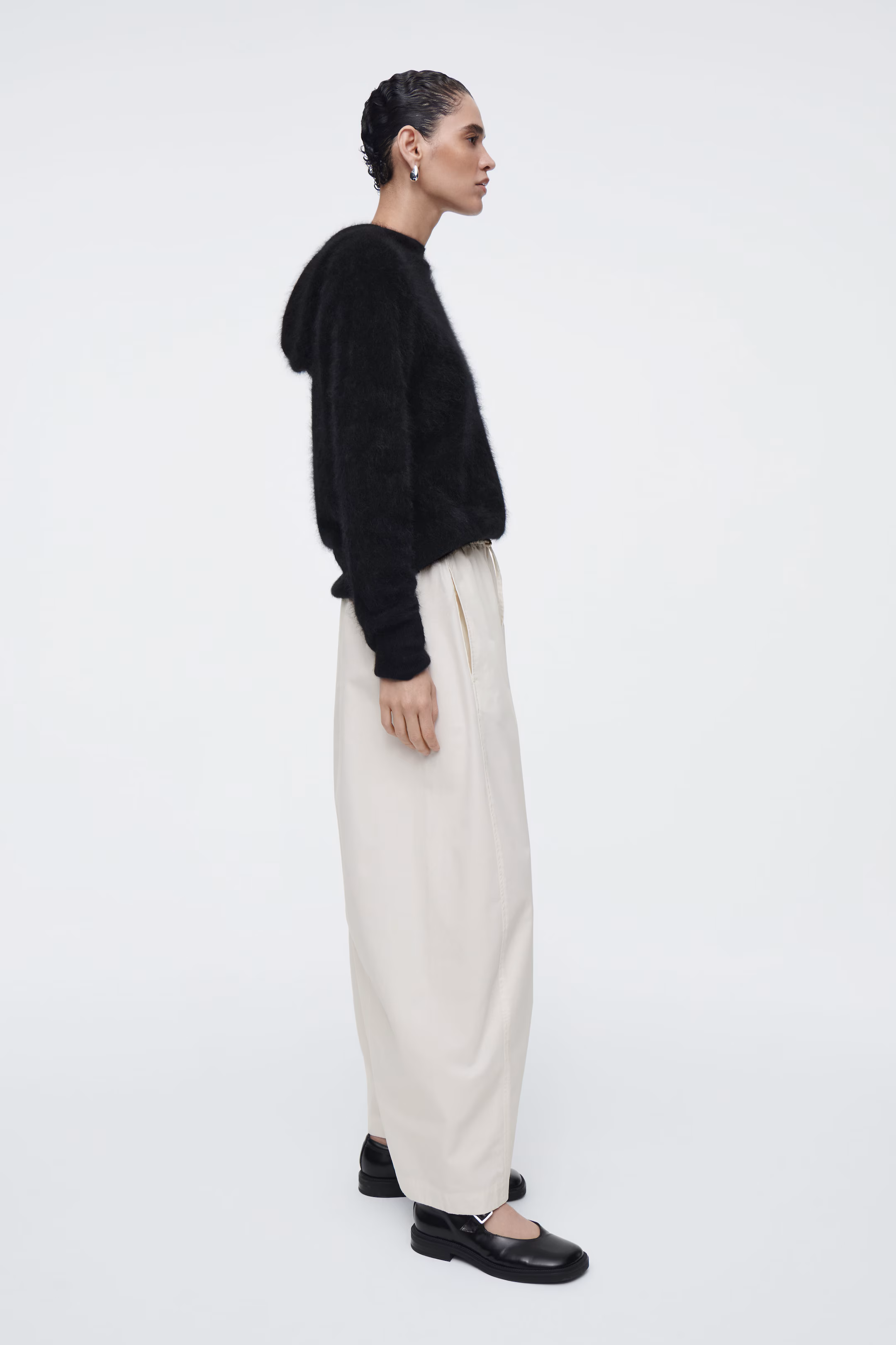 ELASTICATED BARREL-LEG TROUSERS