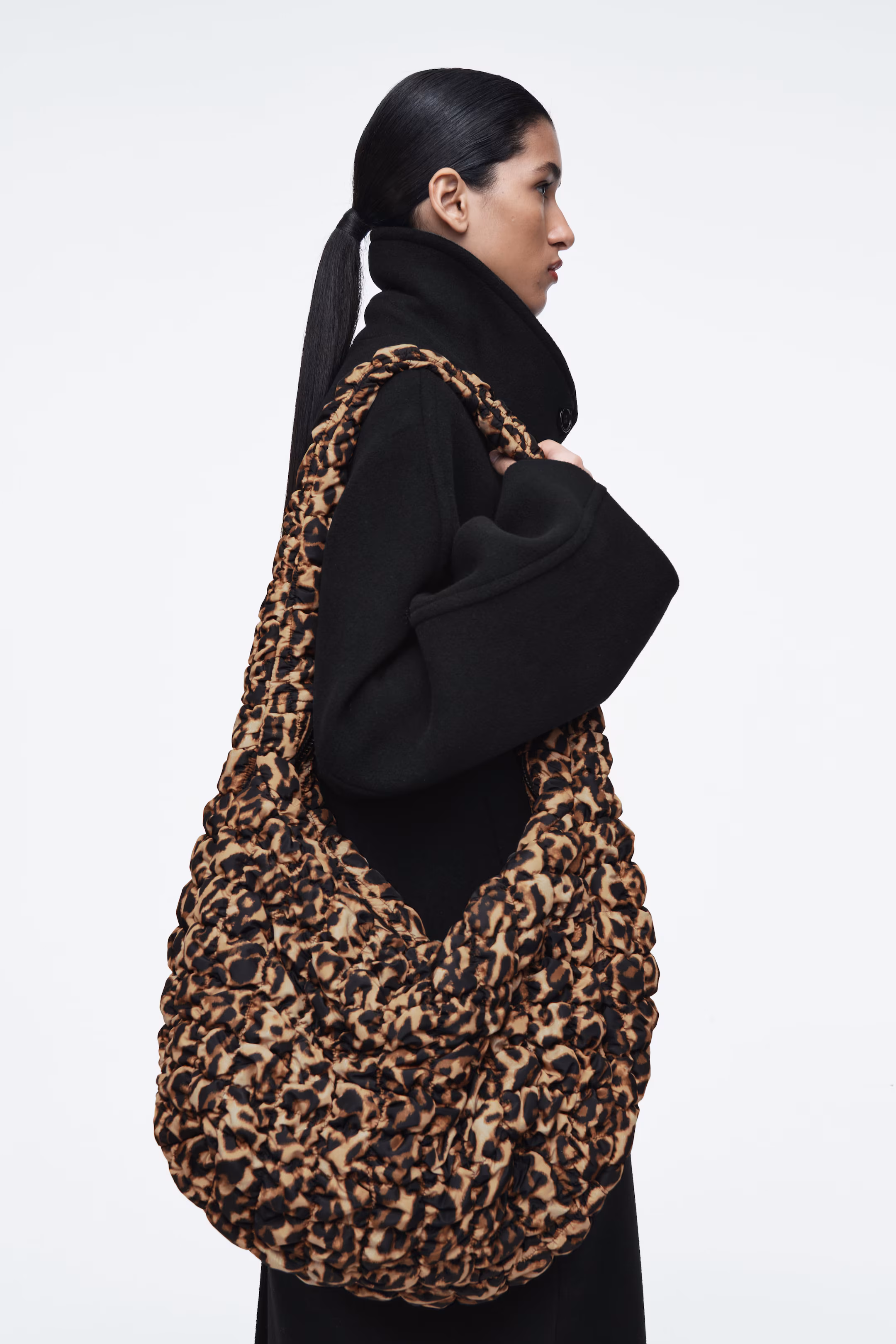 OVERSIZED QUILTED CROSSBODY BAG