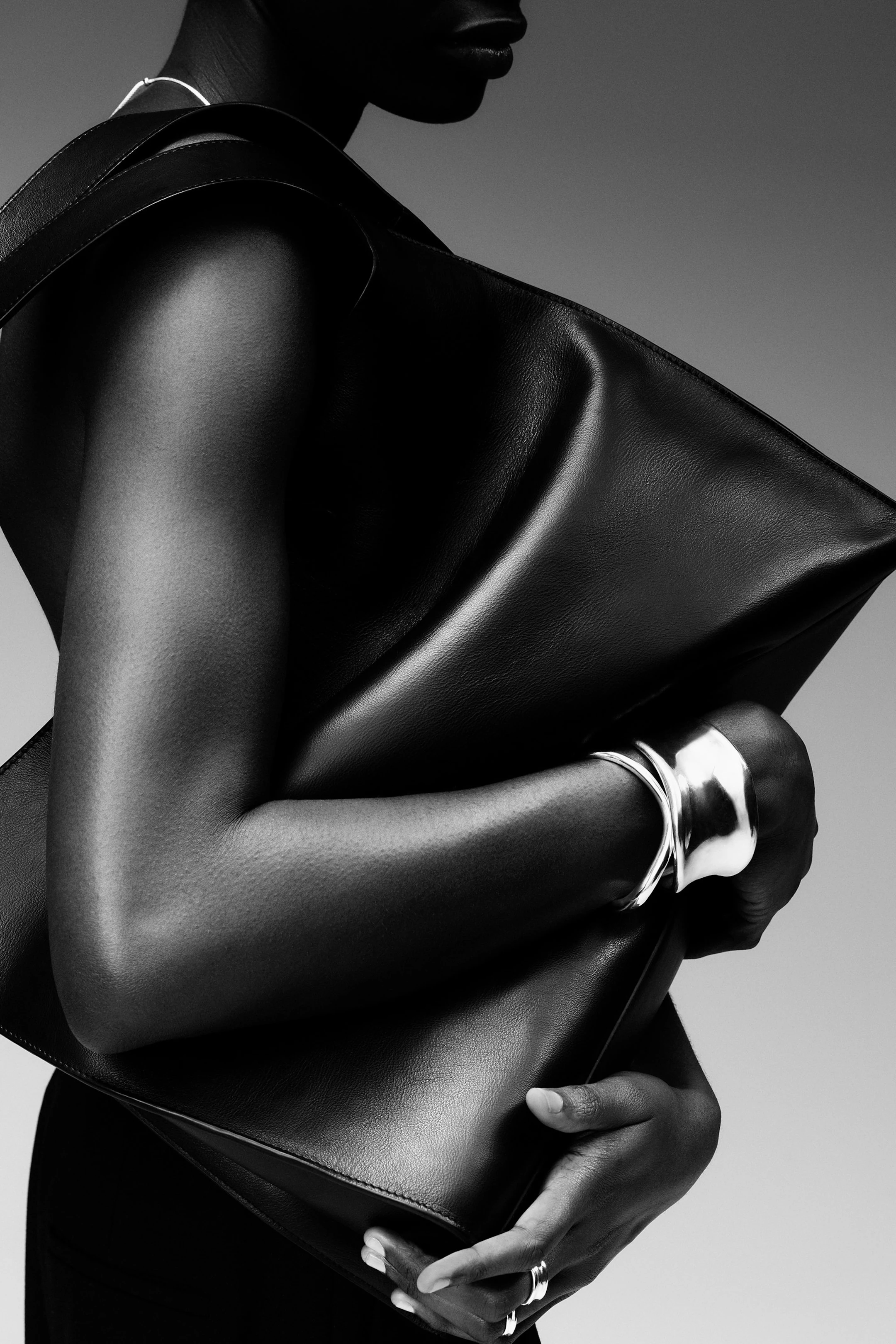 ALCOVE TOTE BAG - LEATHER