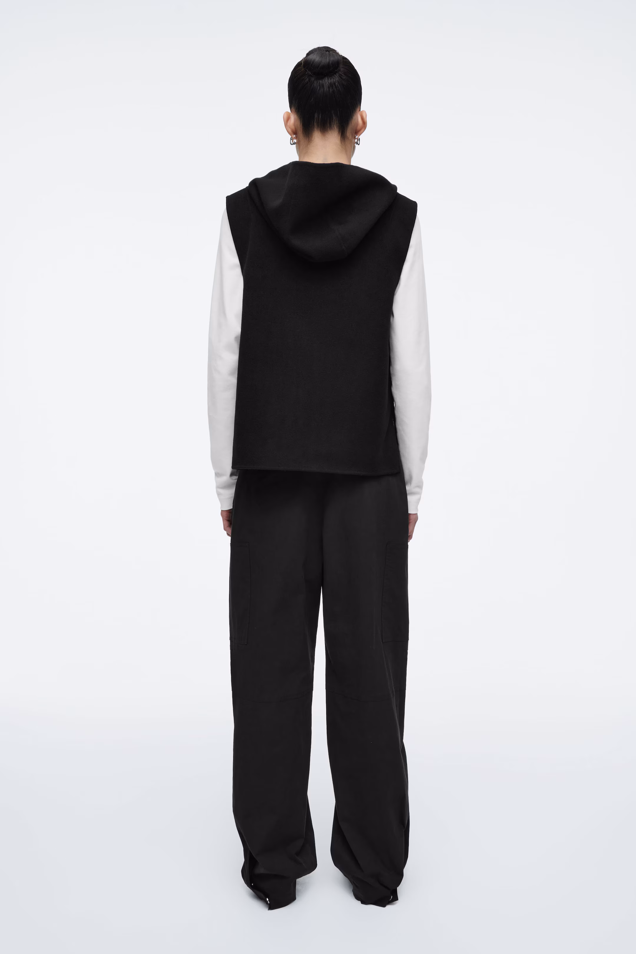 DOUBLE-FACED HYBRID HOODED GILET