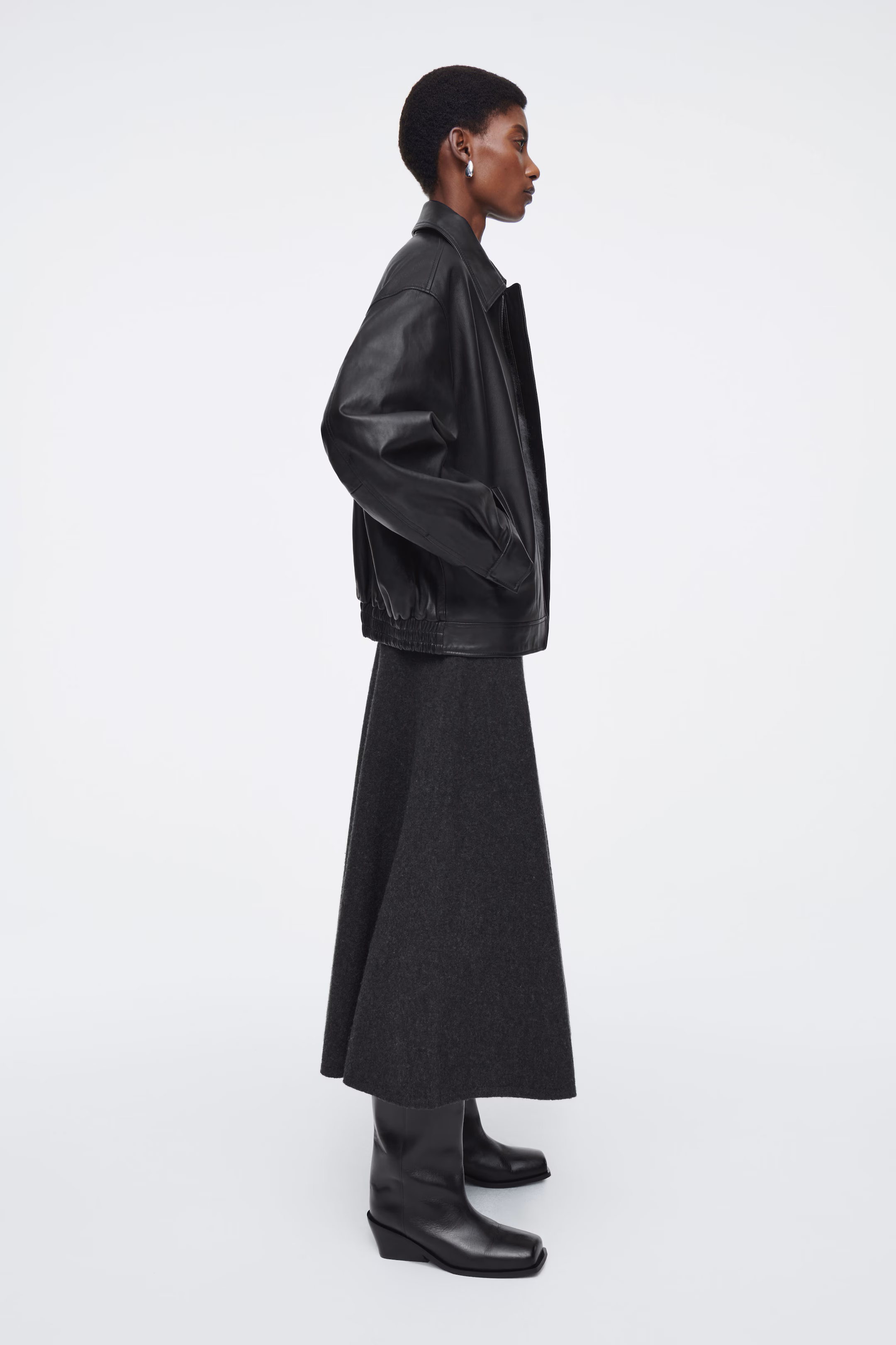 OVERSIZED COLLARED LEATHER JACKET