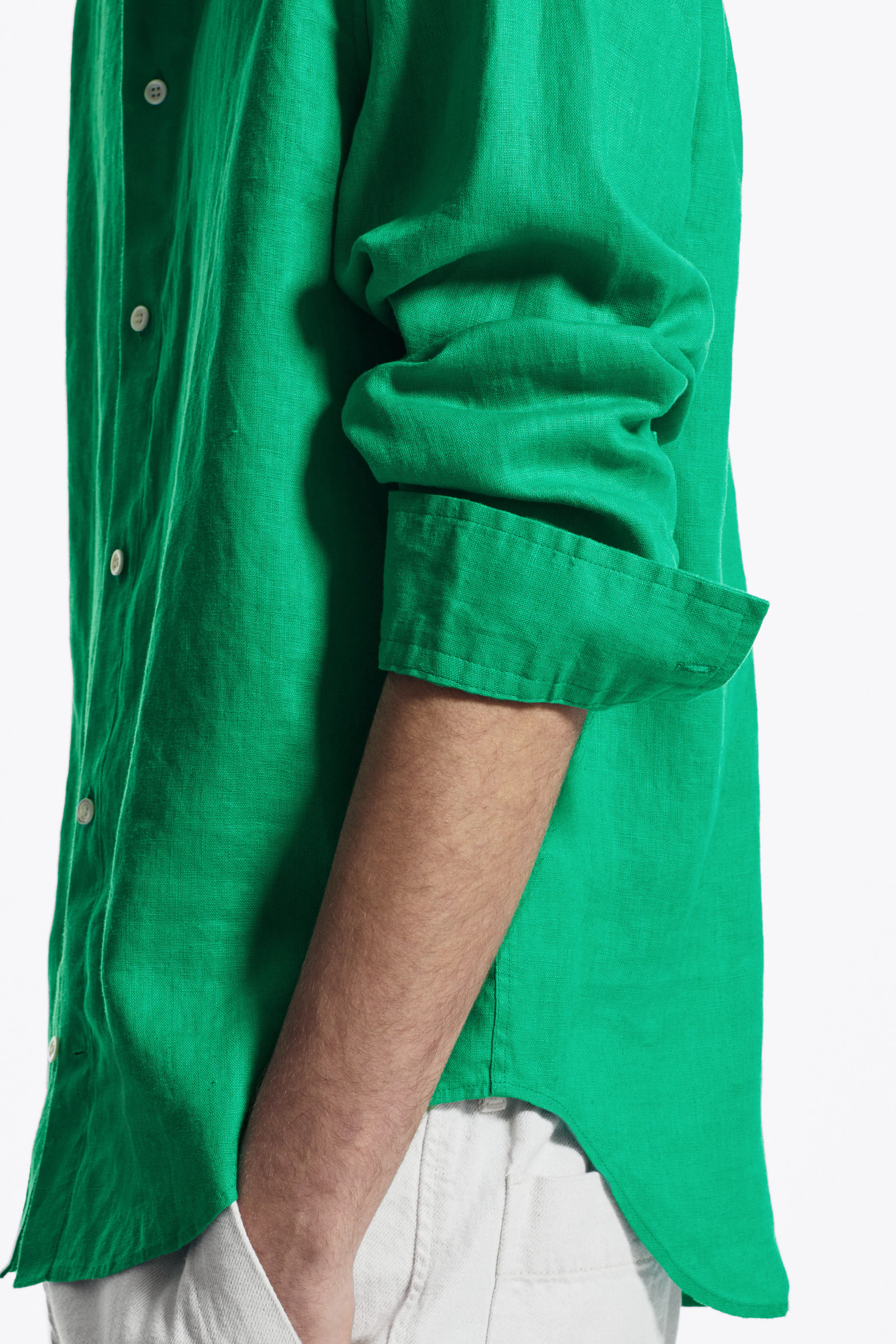 RELAXED LINEN LONG-SLEEVED SHIRT