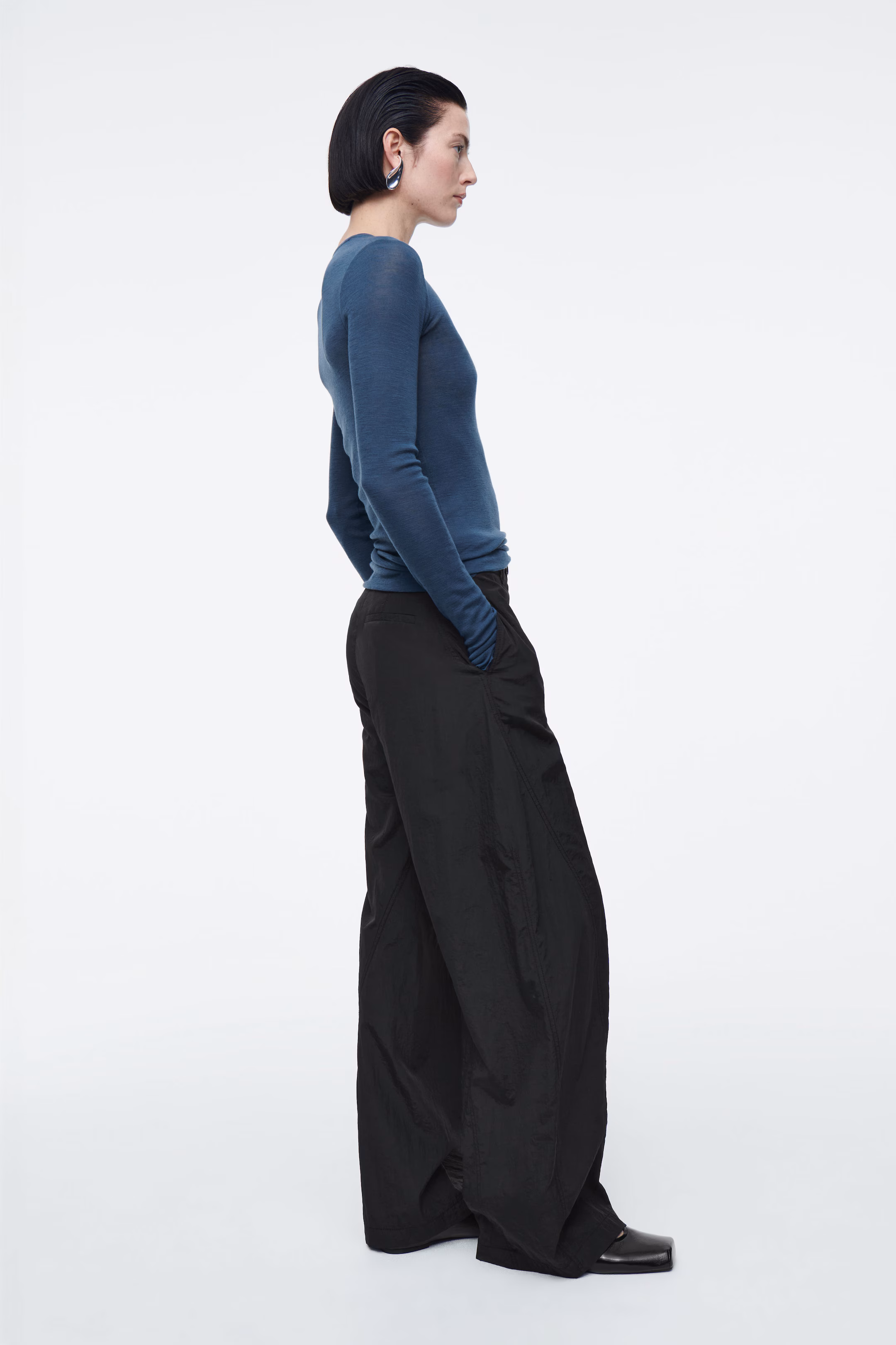 CREW-NECK MERINO WOOL TOP