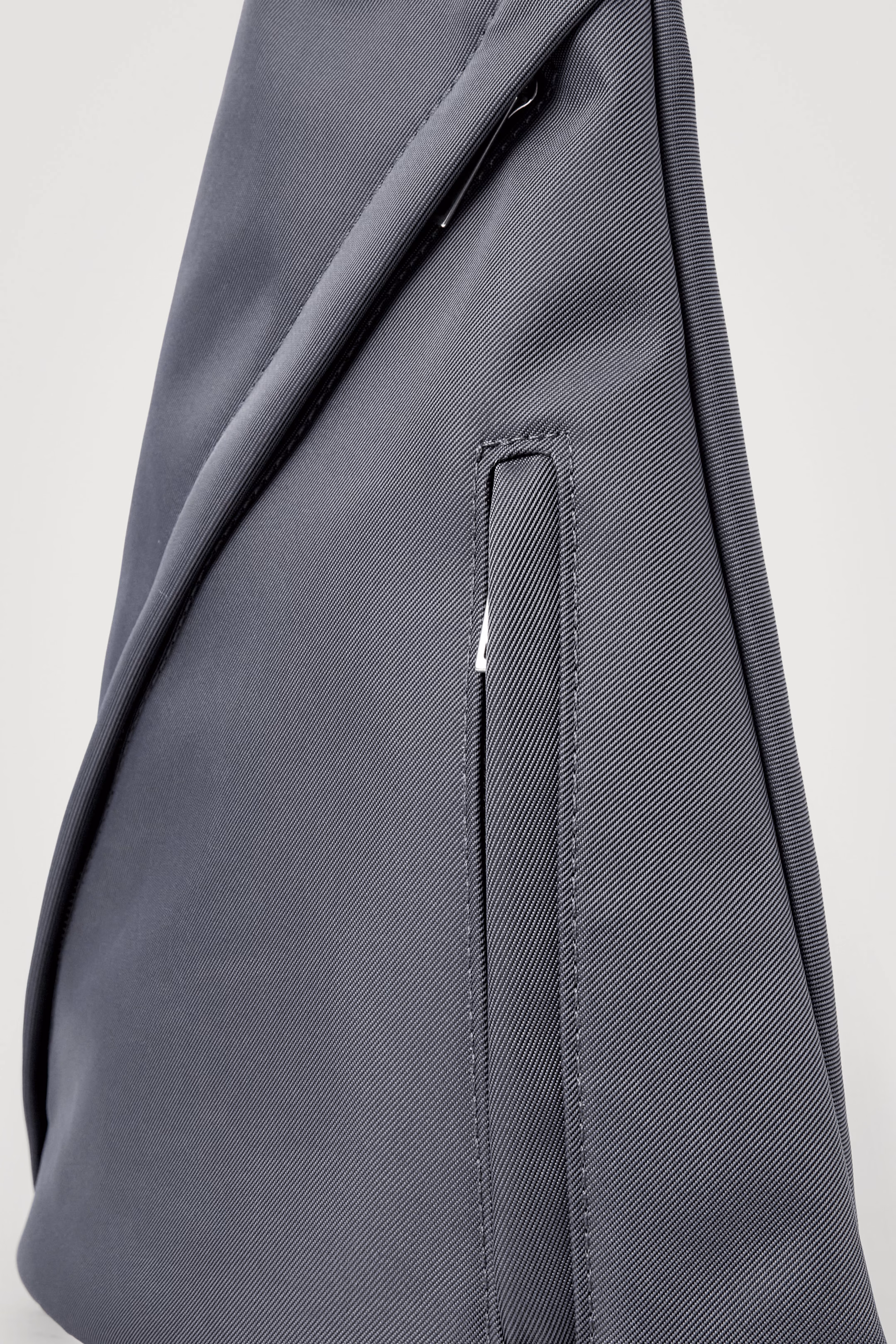 SLING WATER-RESISTANT CROSSBODY BAG - NYLON