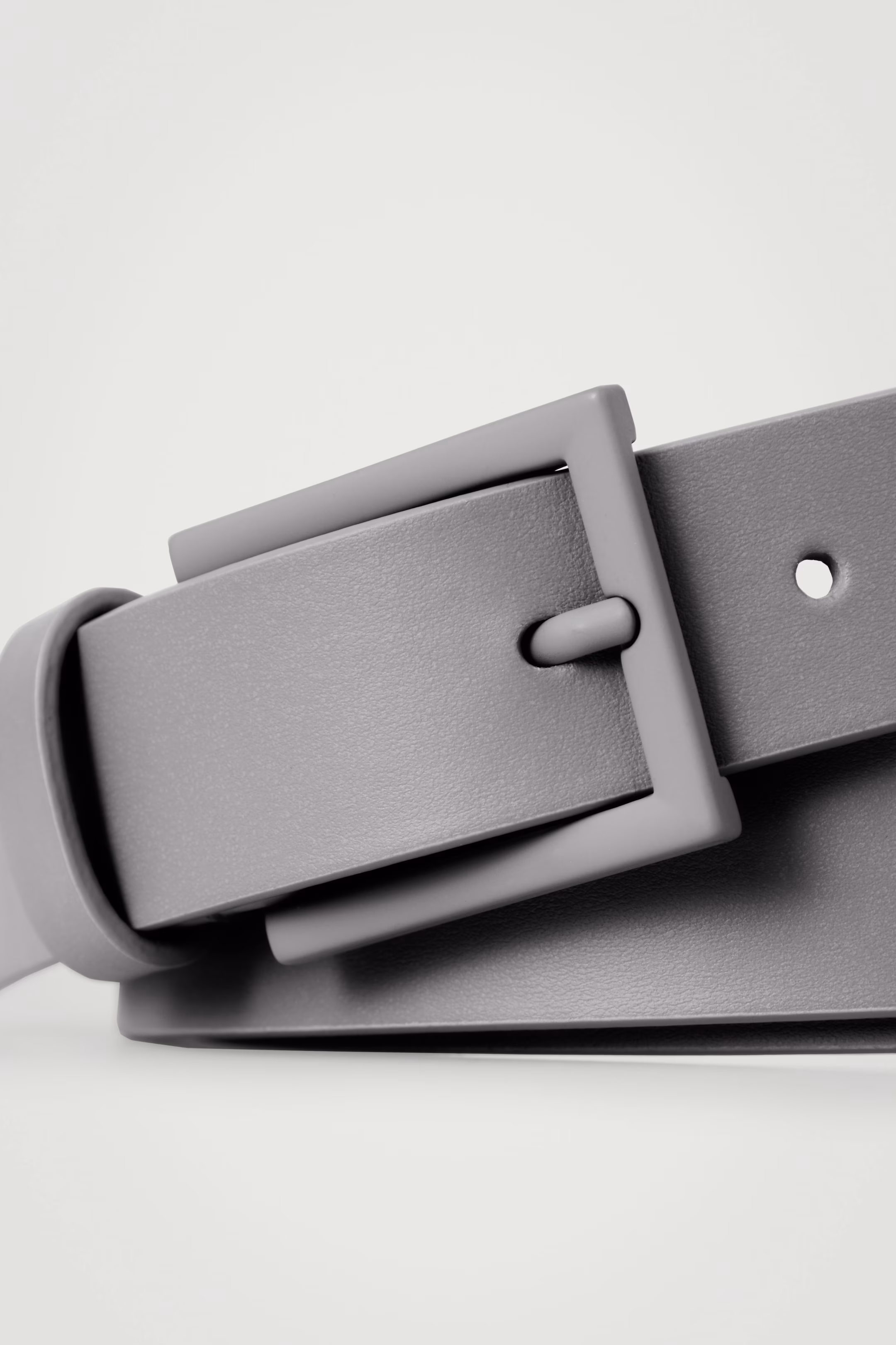 MATTE LEATHER BELT