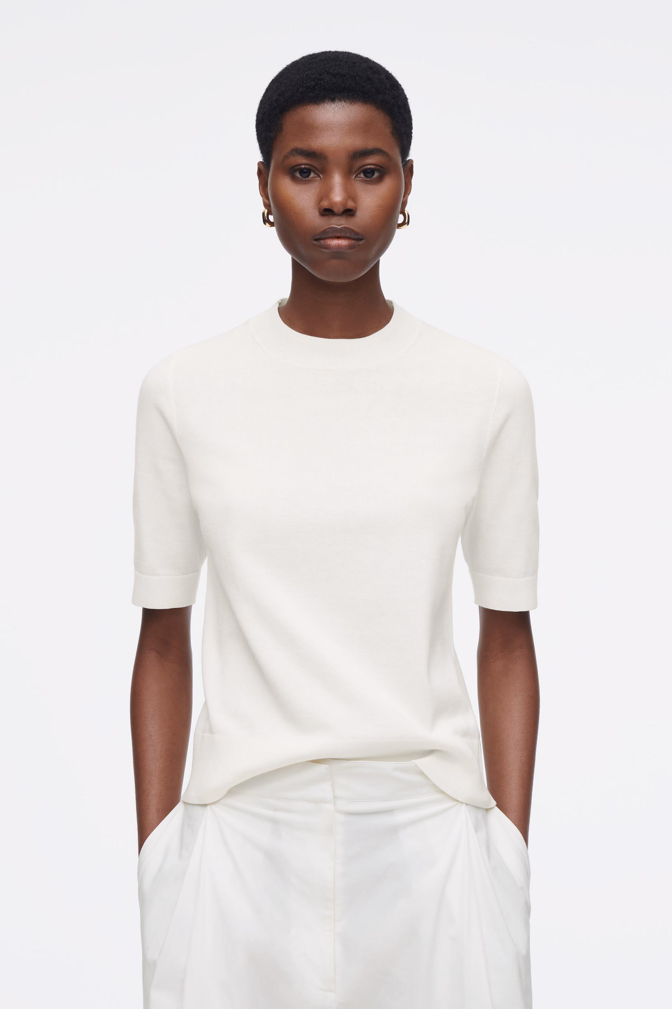 REGULAR KNITTED T-SHIRT