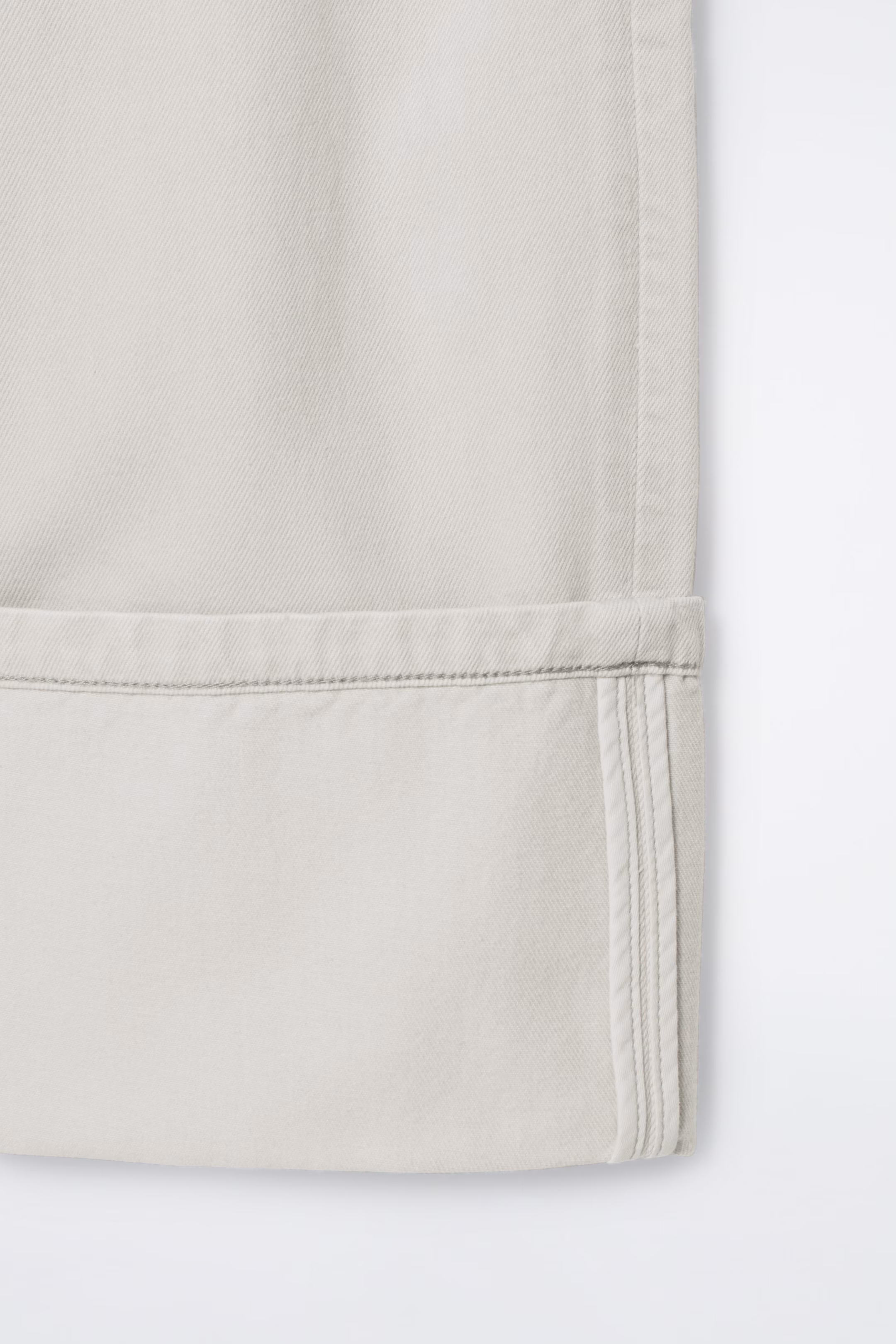 FACADE TURN-UP STRAIGHT-LEG JEANS