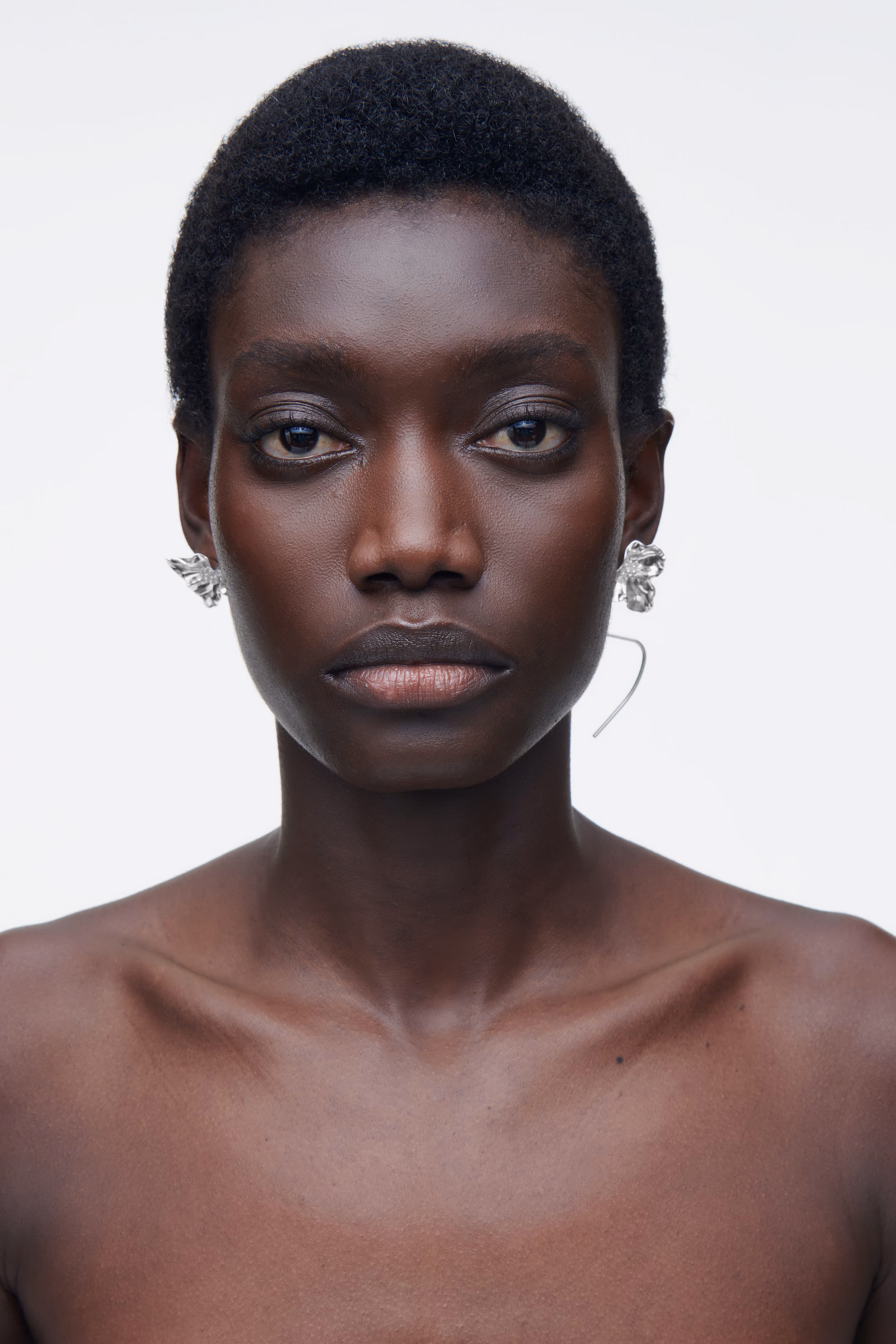 MISMATCHED FLORAL EARRINGS