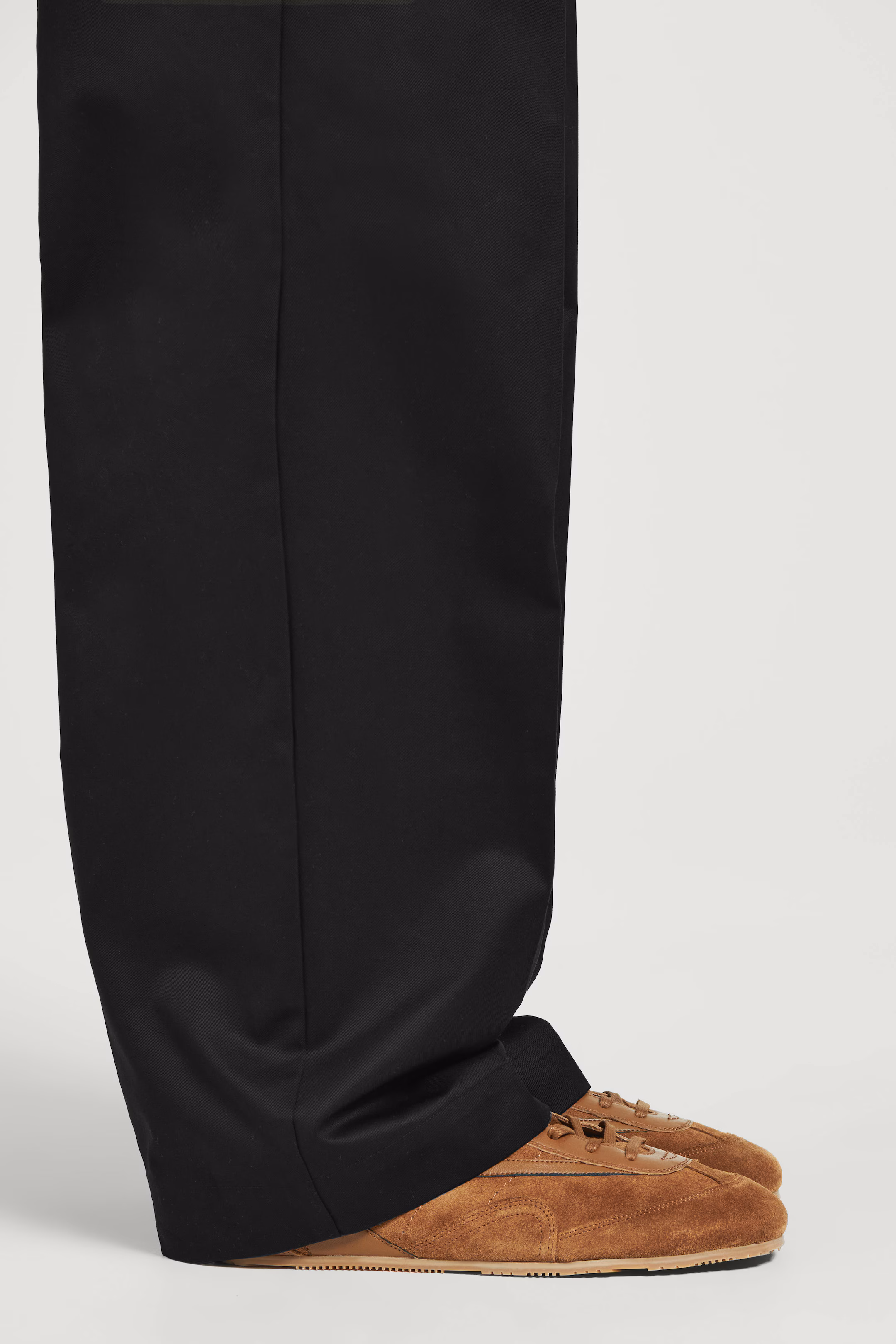 MINIMAL SUEDE TRAINERS