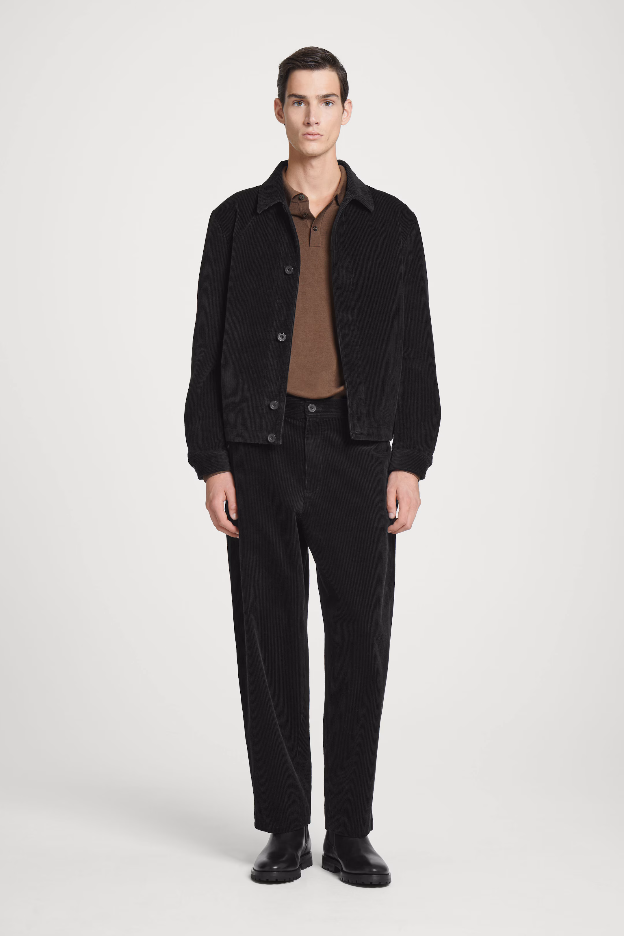 LEATHER CHELSEA BOOTS