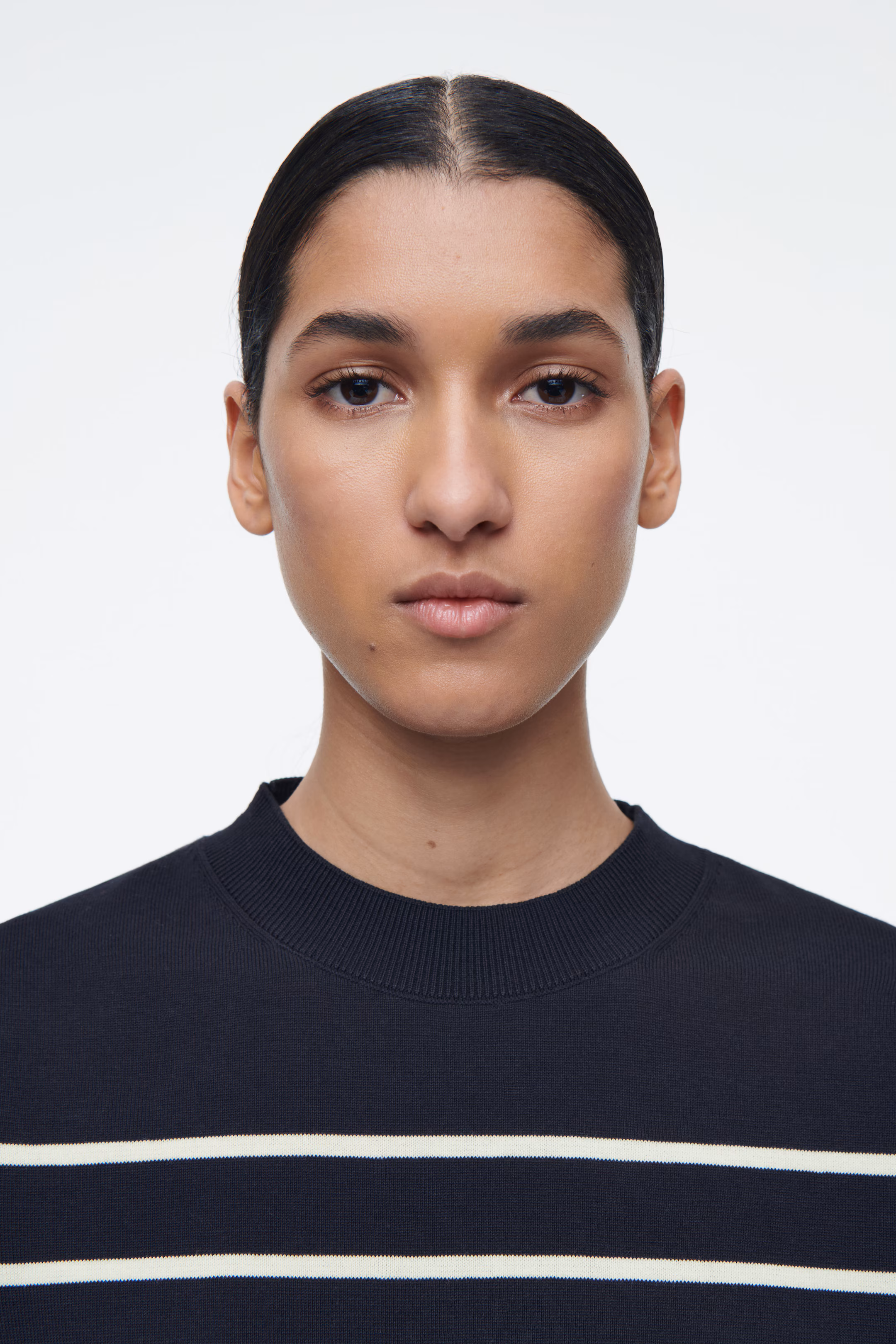 REGULAR KNITTED T-SHIRT