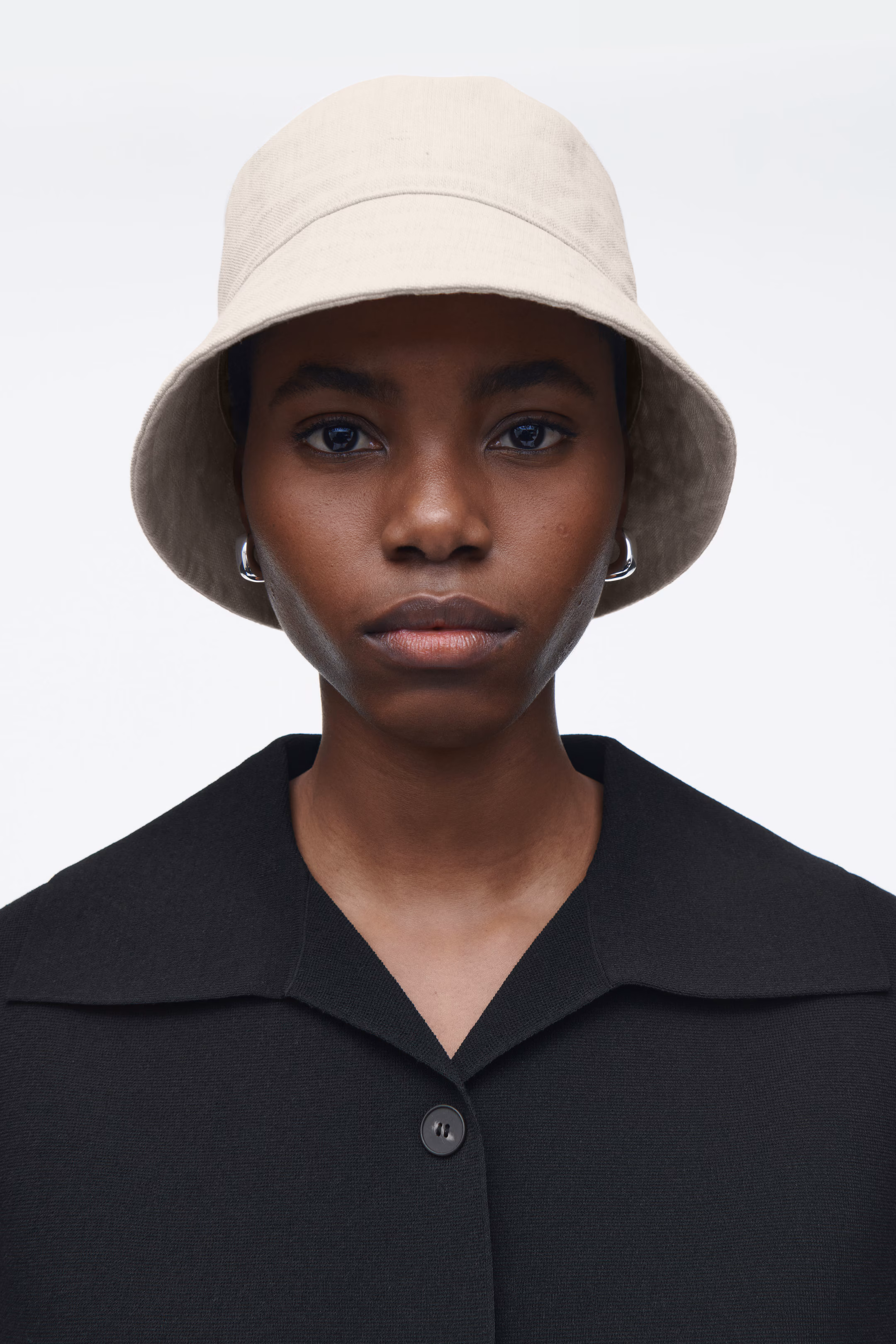 LINEN BUCKET HAT