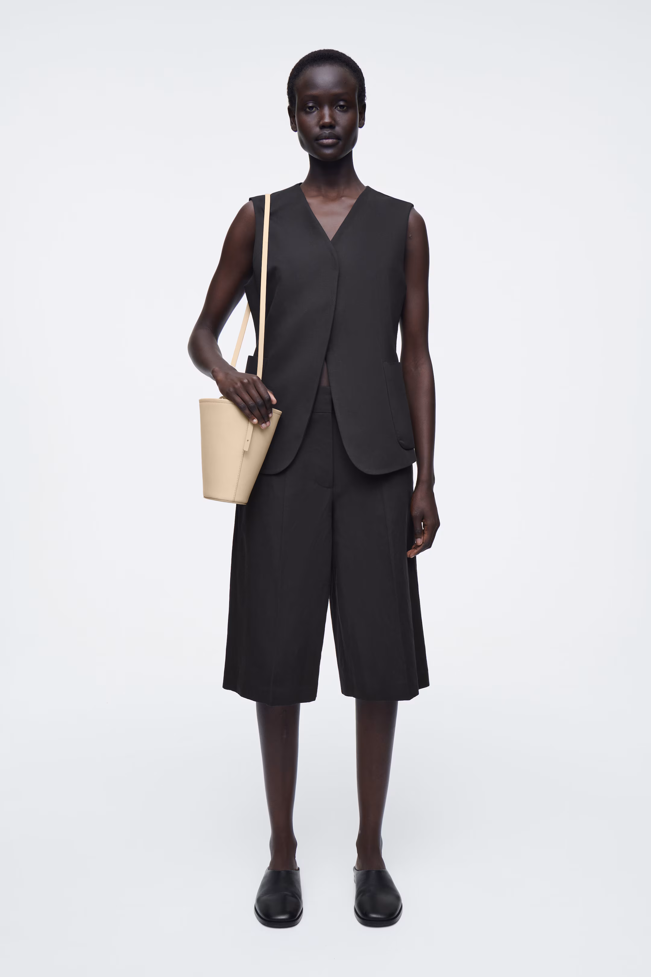 MINI BUCKET BAG - NUBUCK