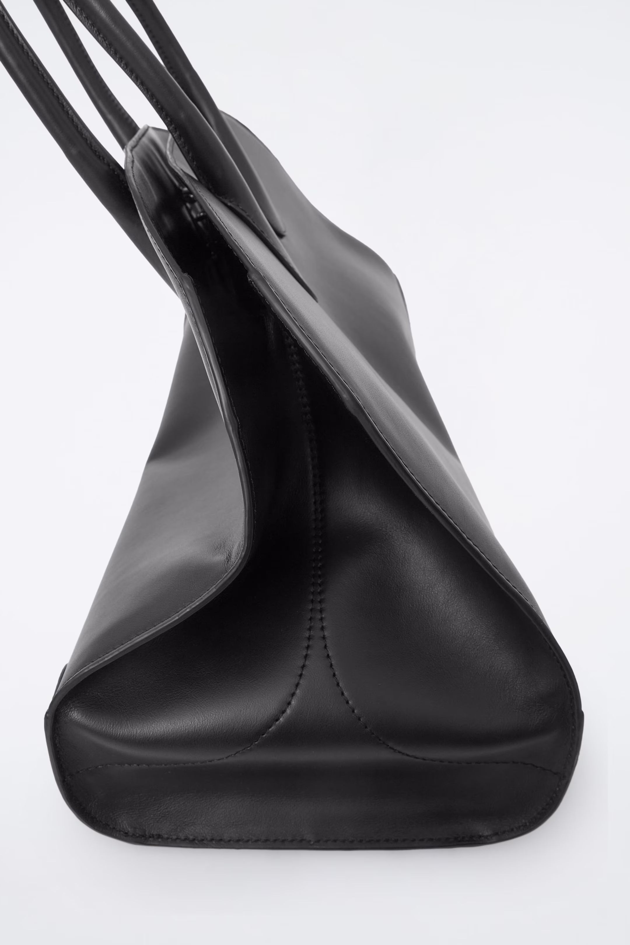 STUDIO BOWLING BAG - LEATHER