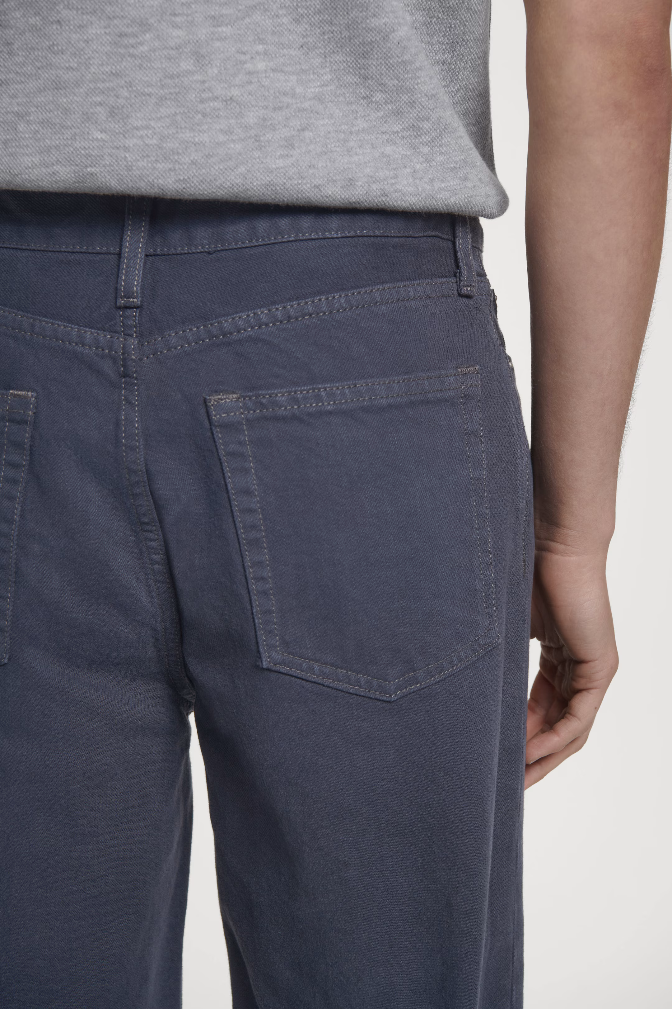 RIDER STRAIGHT-LEG JEANS