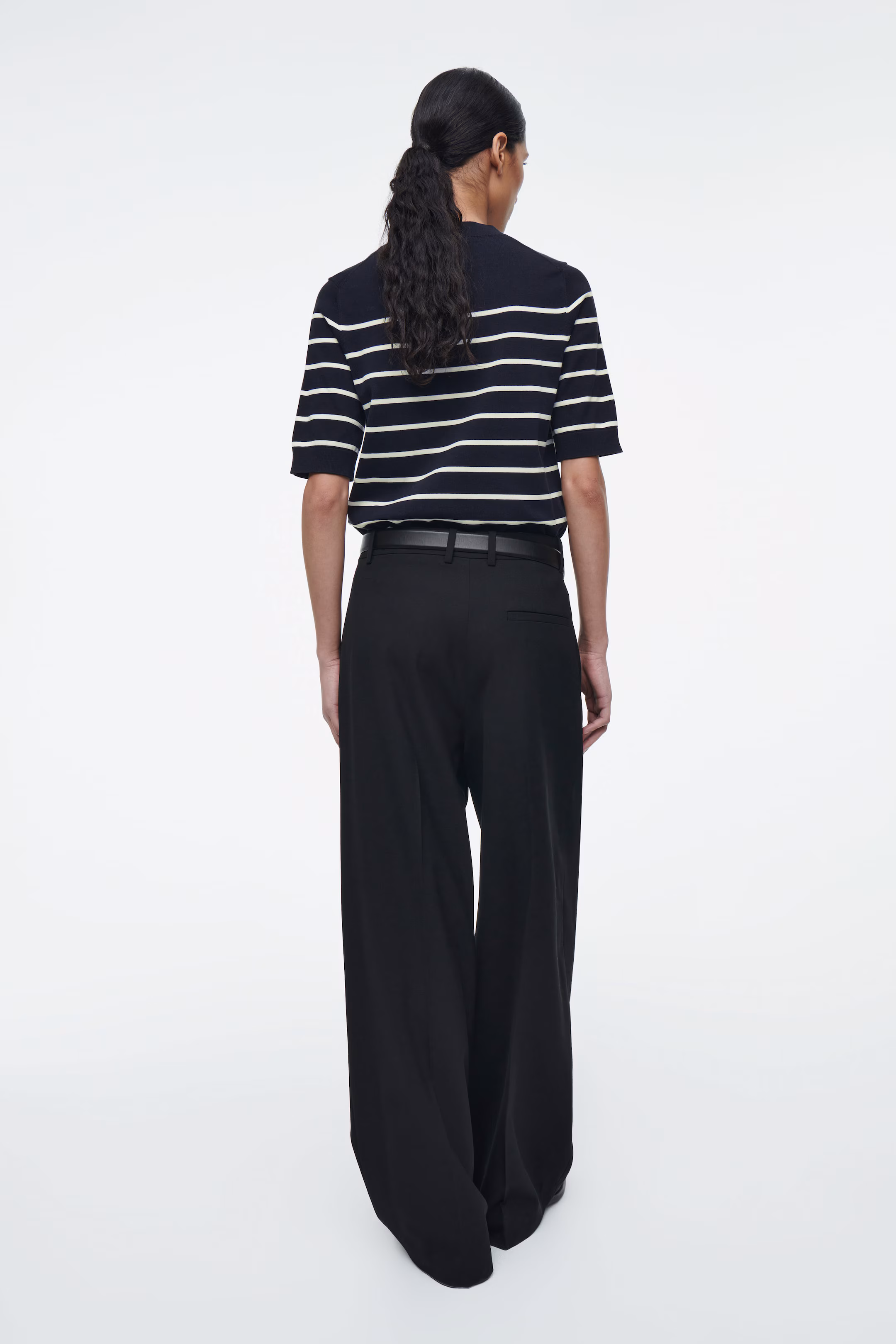 REGULAR KNITTED T-SHIRT