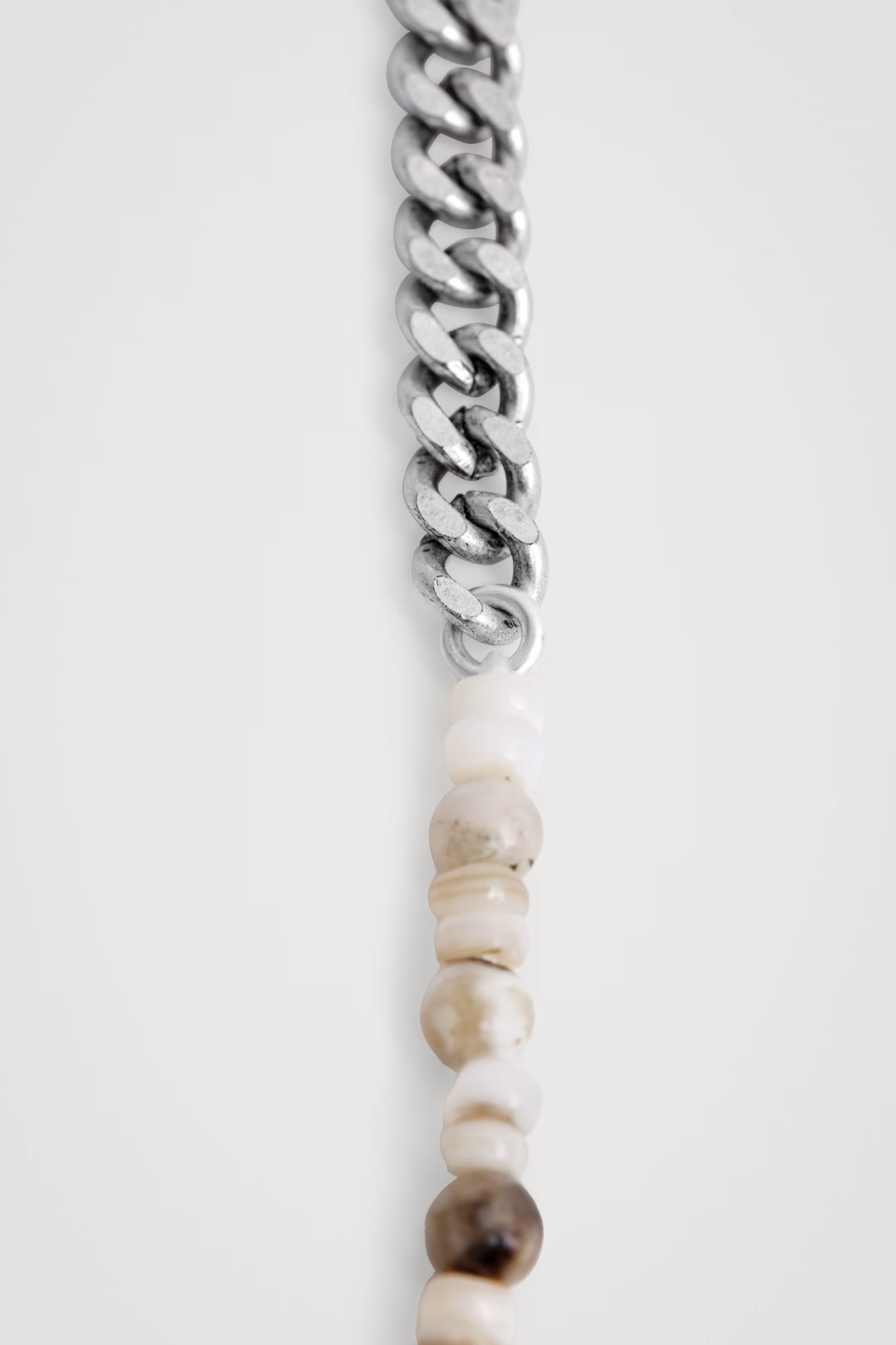 STONE AND SHELL CHAIN NECKLACE