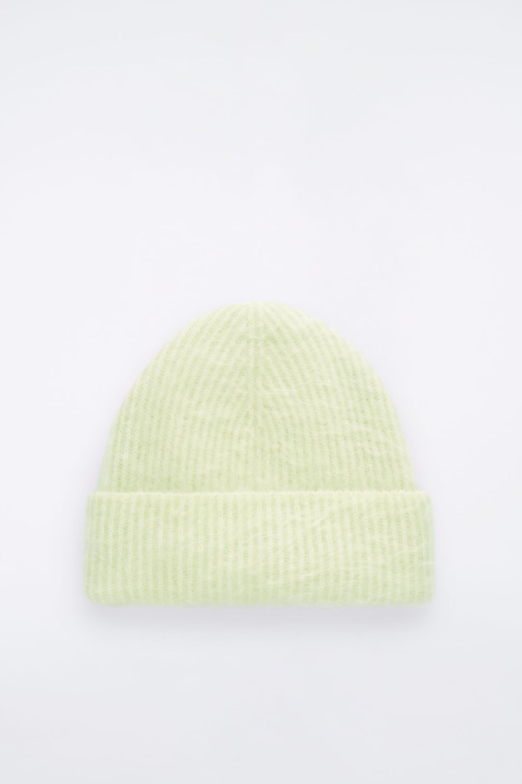 RIBBED MOHAIR BEANIE