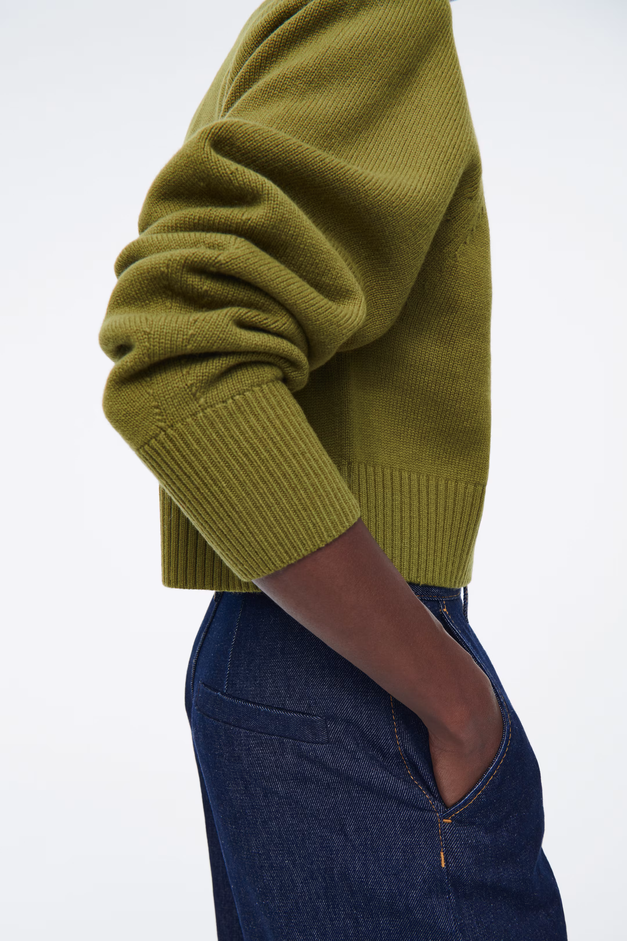 CROPPED WOOL CARDIGAN