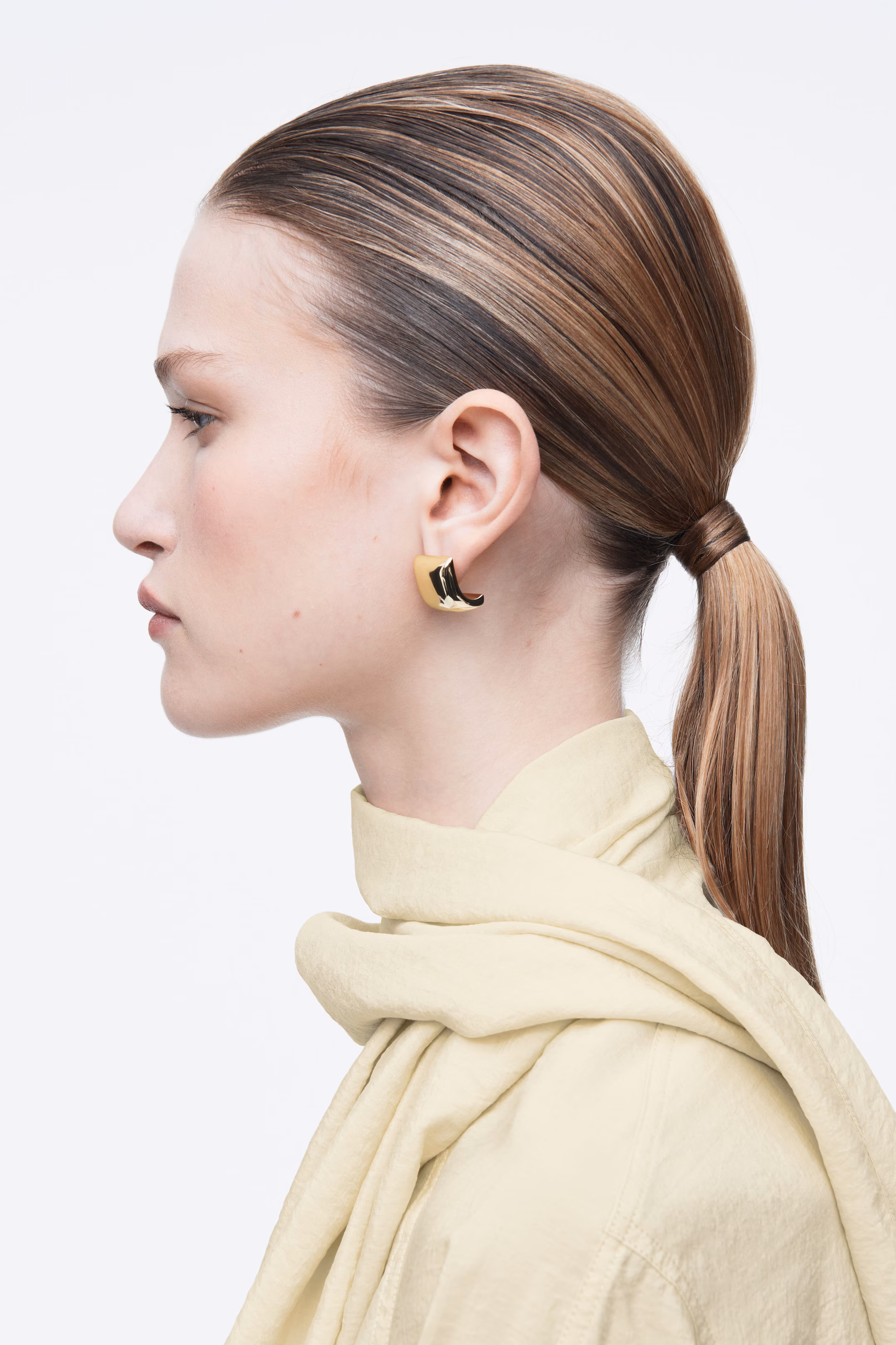 MISMATCHED STUD EARRINGS