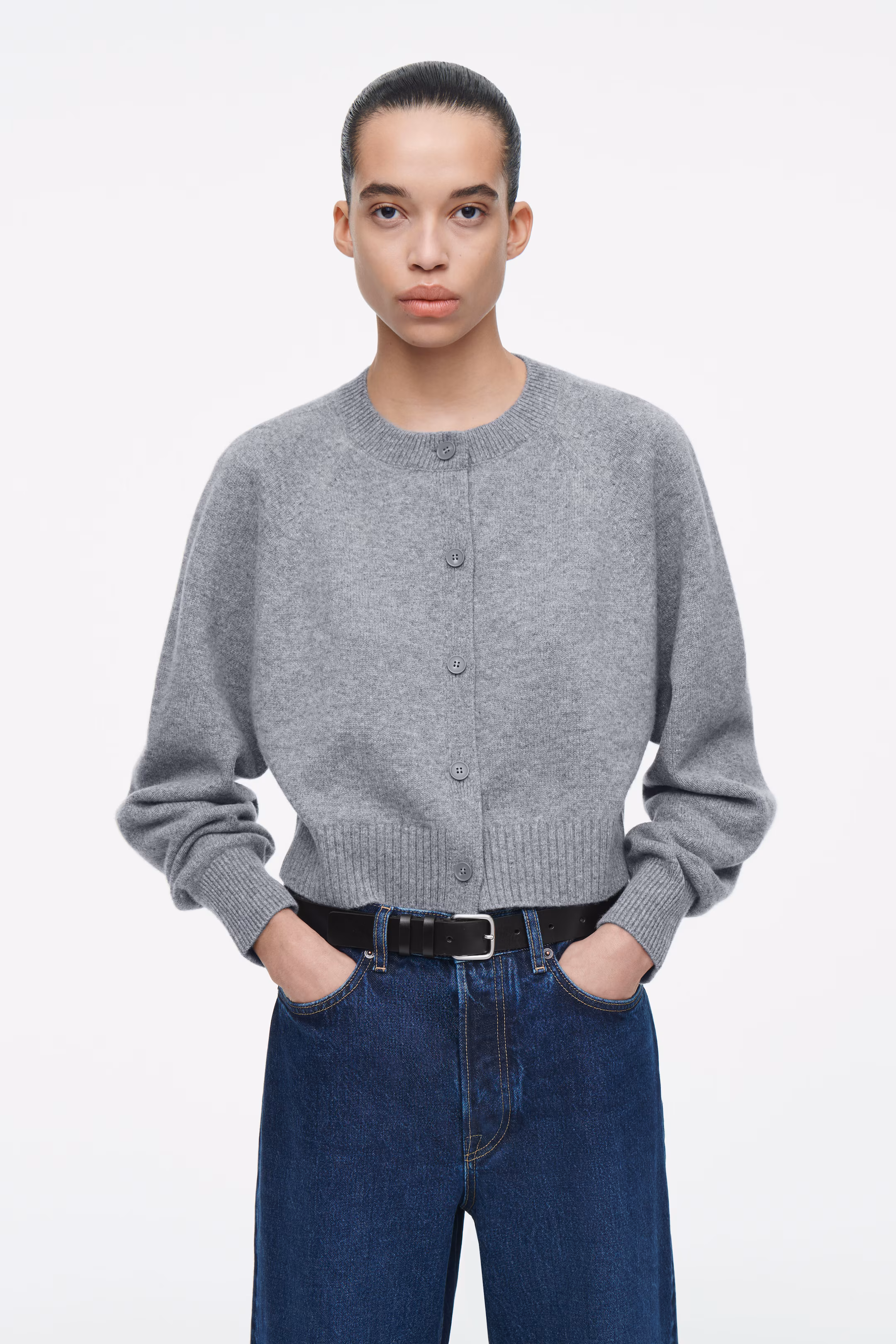 CROPPED WOOL CARDIGAN