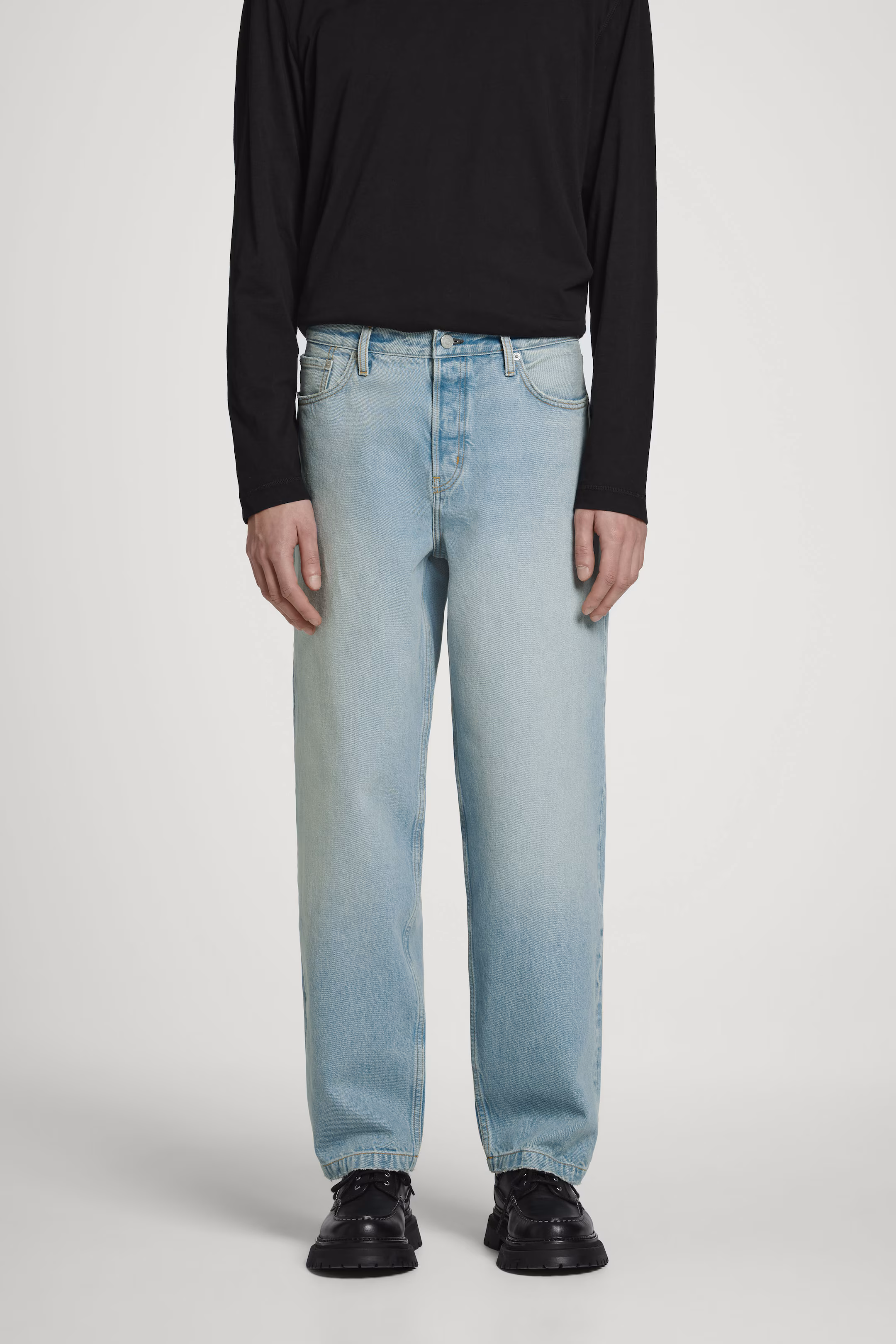 DOME STRAIGHT-LEG JEANS