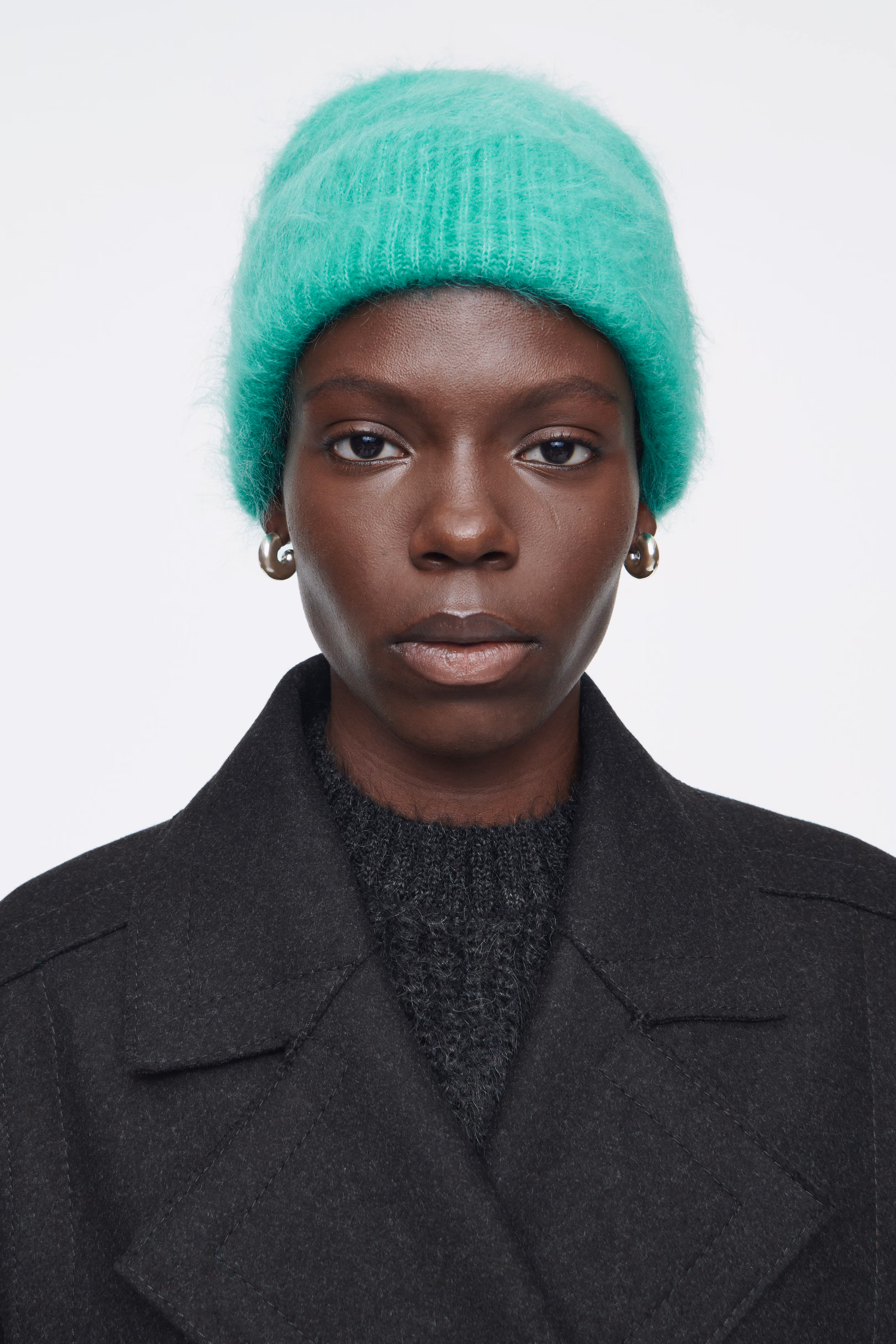 RIBBED MOHAIR BEANIE