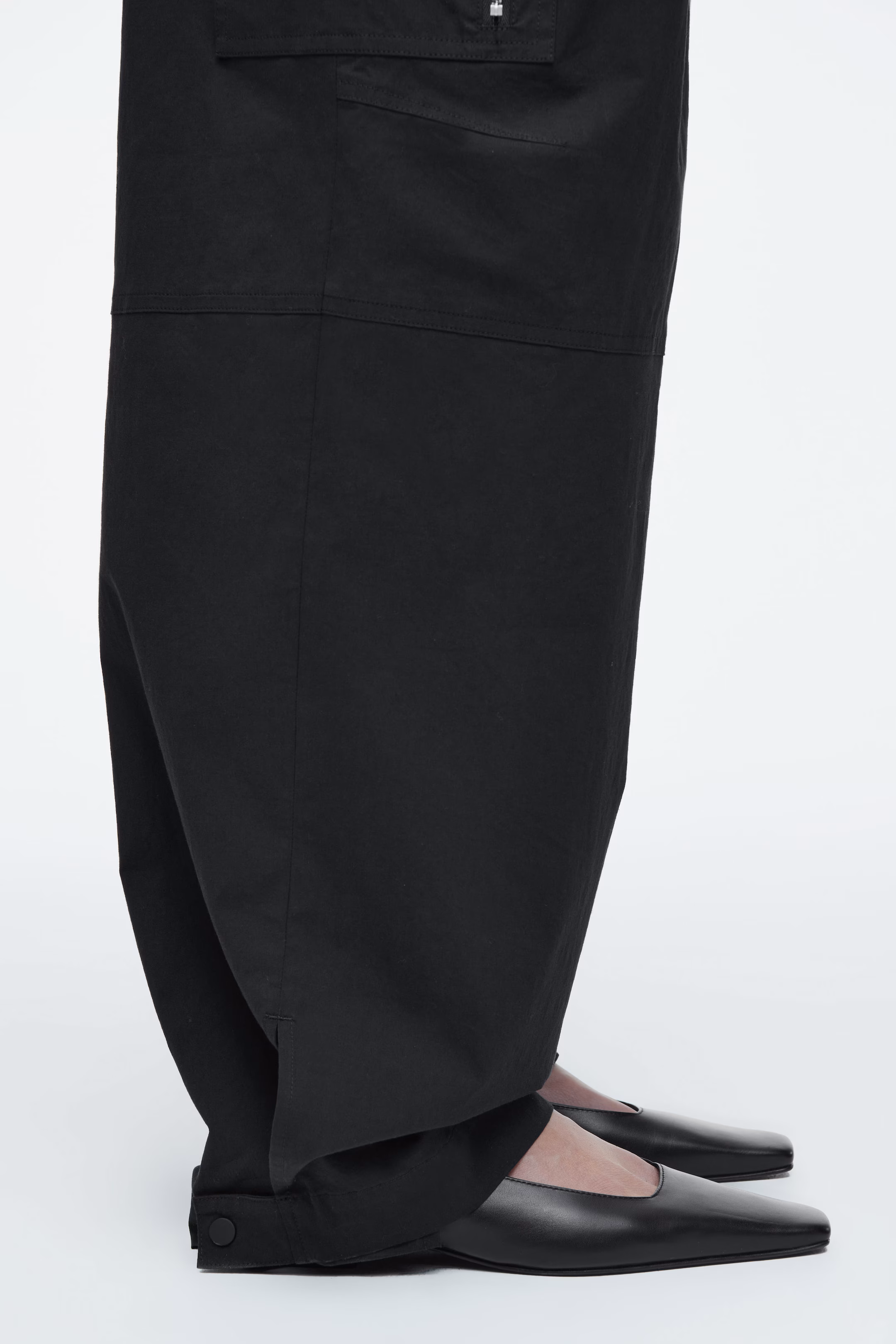 UTILITY BARREL-LEG CARGO TROUSERS