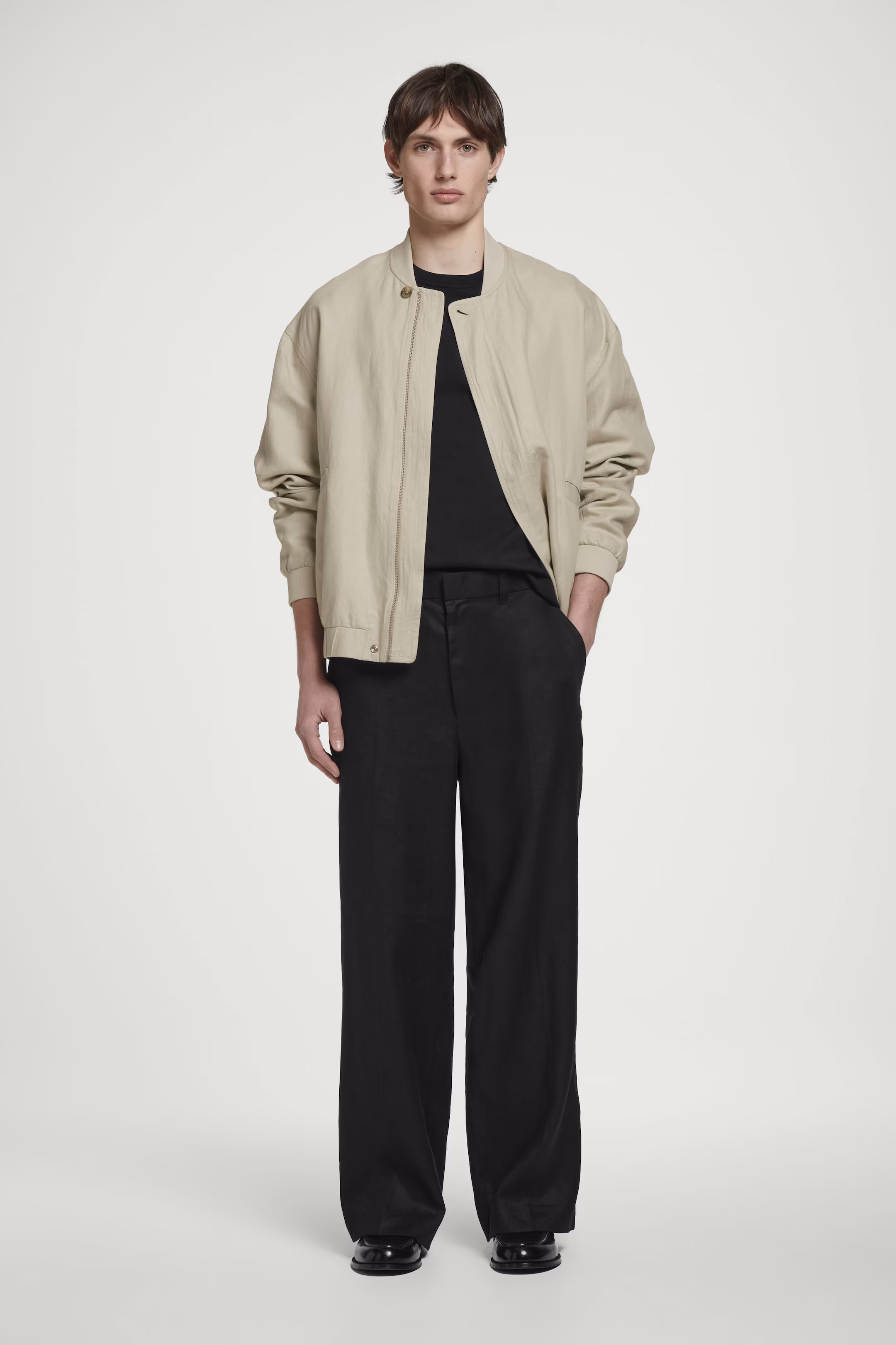 FLUID LINEN WIDE-LEG TROUSERS