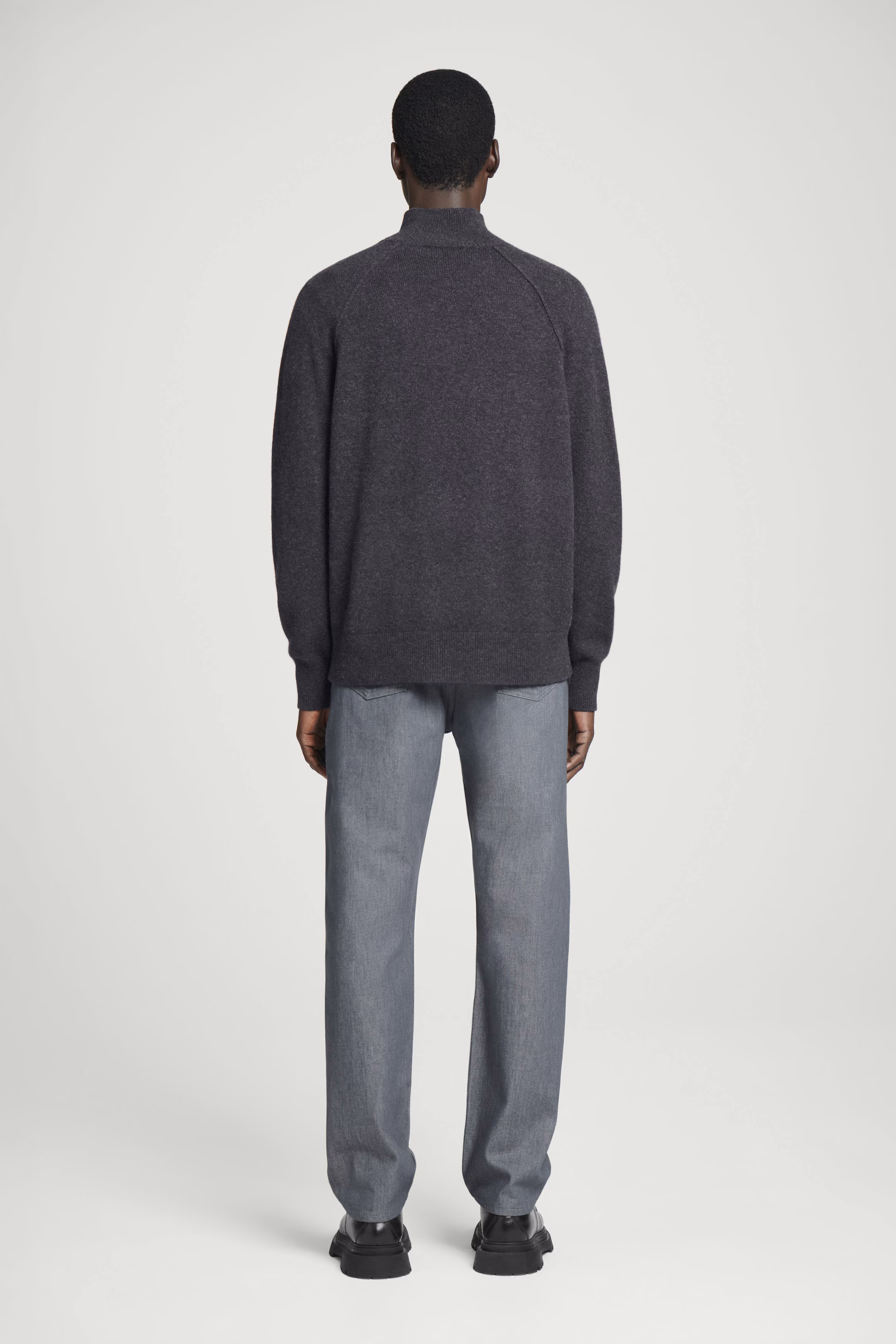 SIGNATURE STRAIGHT-LEG JEANS