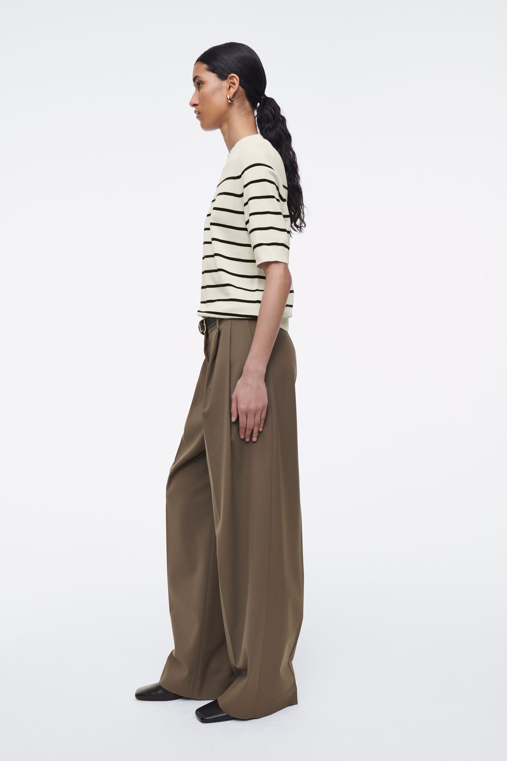 REGULAR KNITTED T-SHIRT